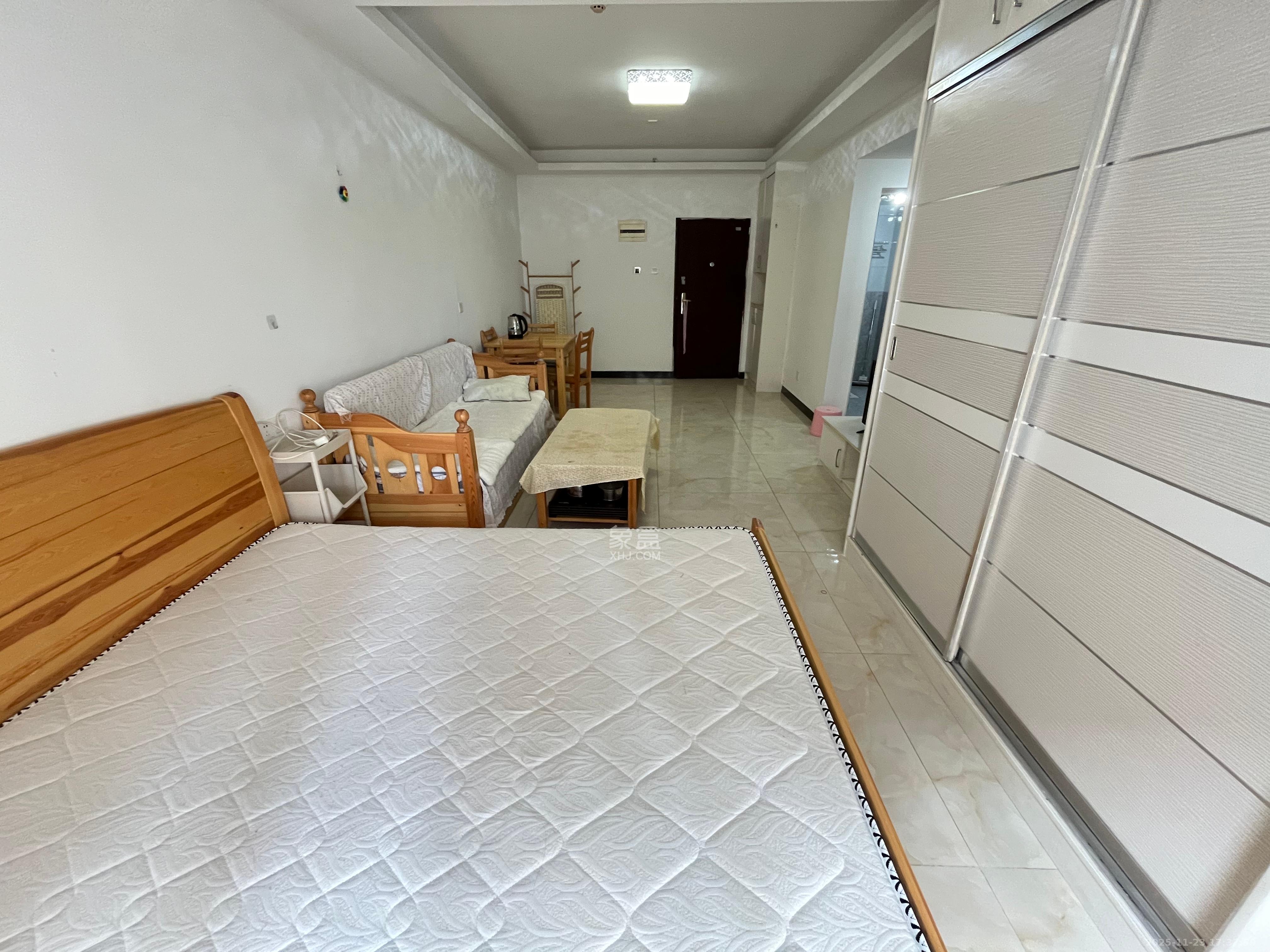 地质家园一、二期(地泰人民公馆) 1室1厅1卫 2200.0元/月 地质家园一、二期(地泰人民公馆) 1室1厅1卫 2200.0元/月室内图