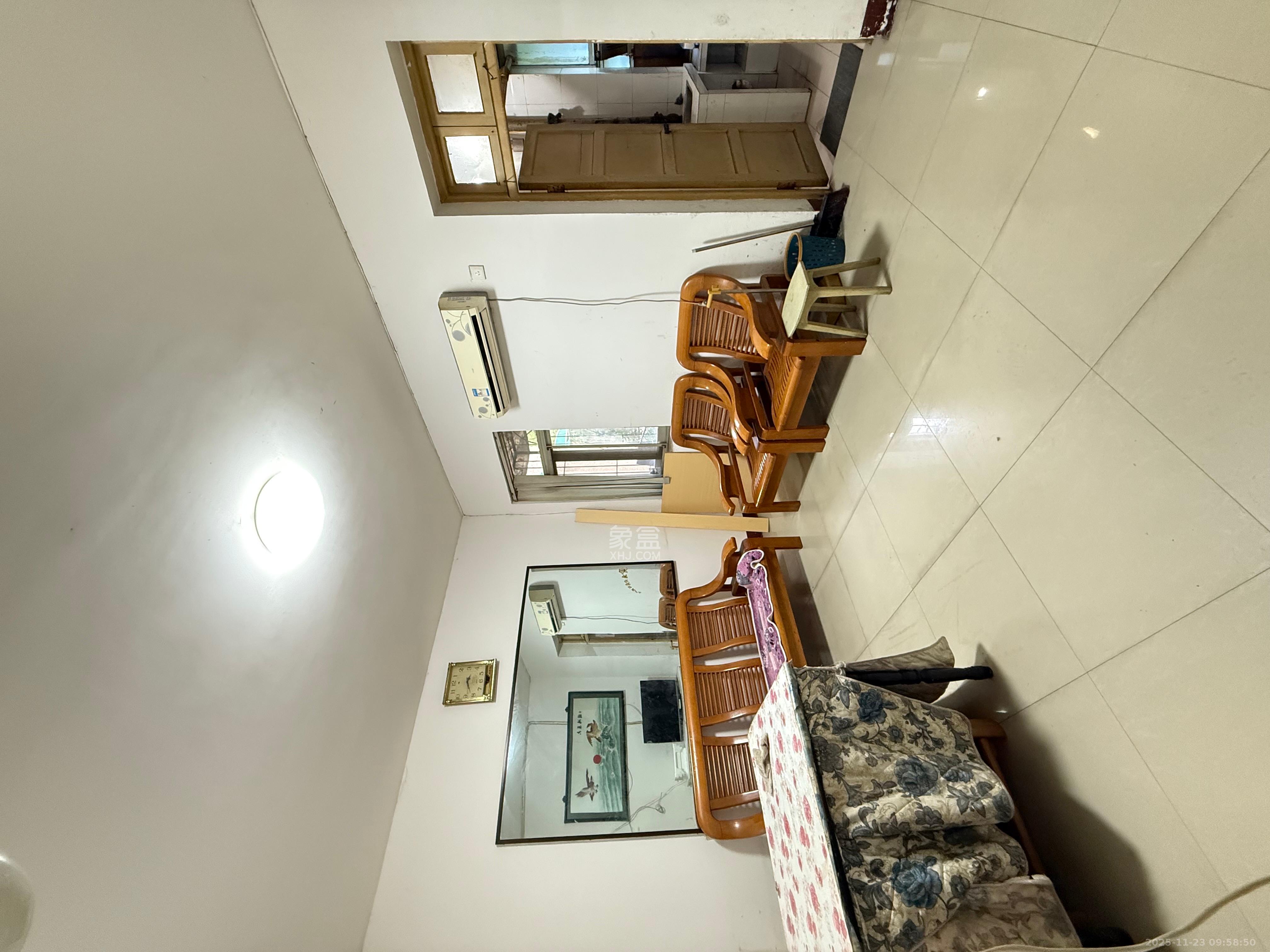 百纺大院宿舍  2室1厅1卫    1300.0元/月