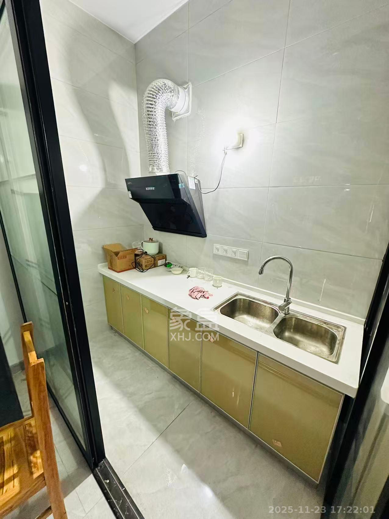 新力紫园  1室0厅1卫    1700.0元/月室内图