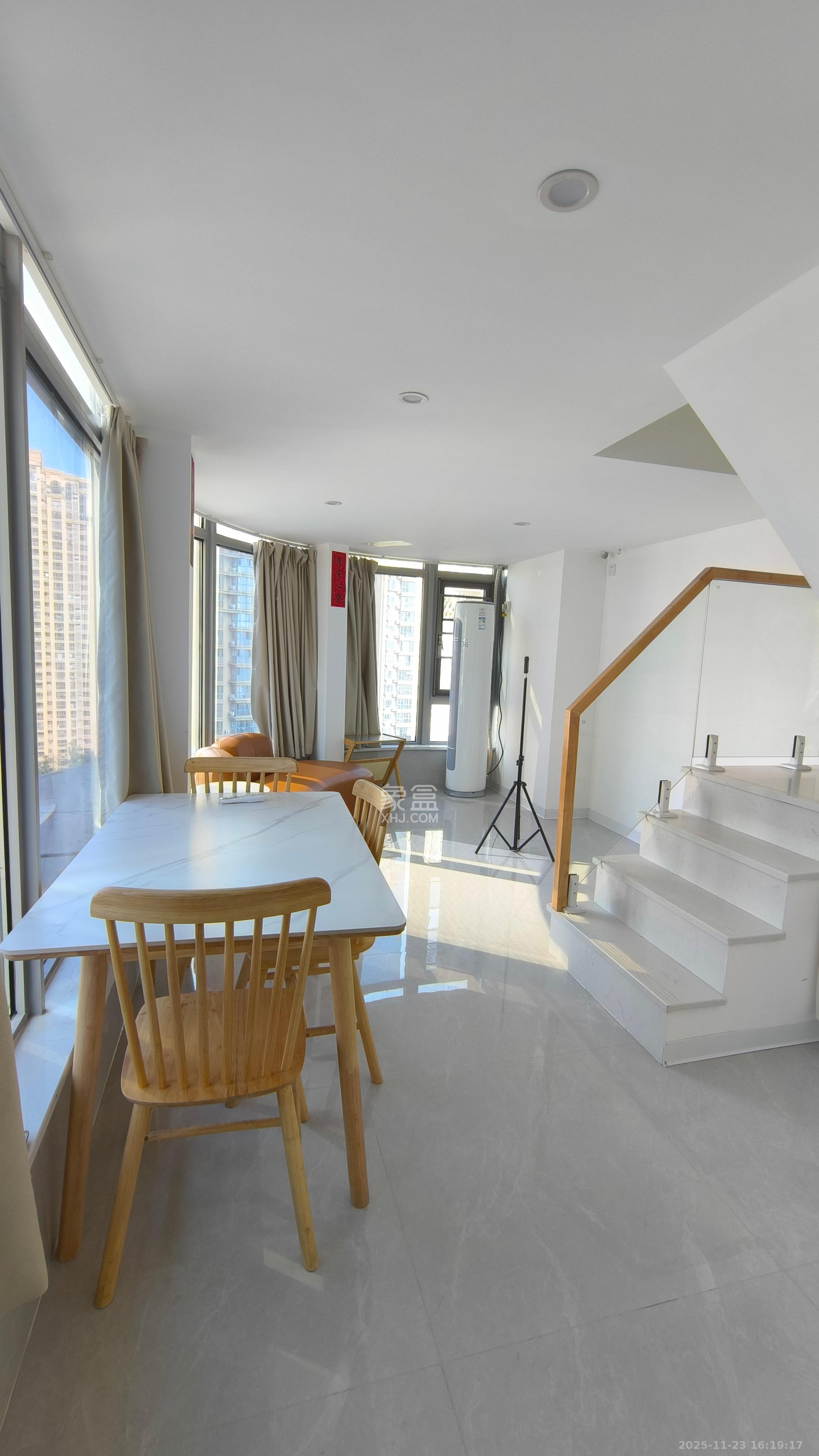 保利天禧EF区  2室1厅1卫    3200.0元/月