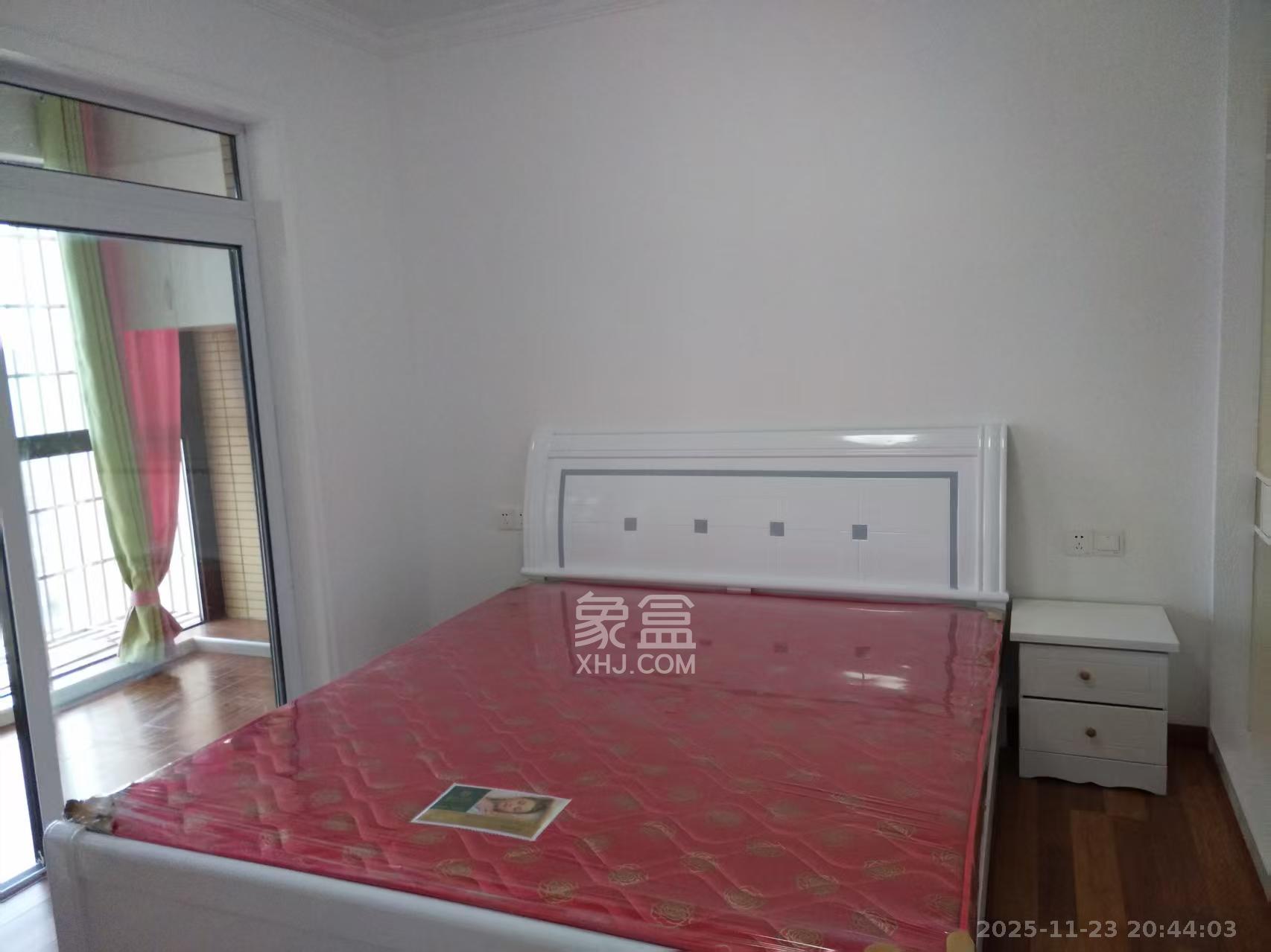 星城新宇莲景苑 2室2厅1卫 2100.0元/月 星城新宇莲景苑 2室2厅1卫 2100.0元/月室内图