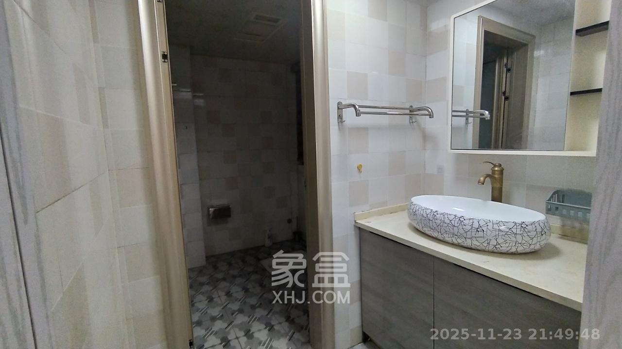 澳海澜庭 3室2厅1卫 1700.0元/月 澳海澜庭 3室2厅1卫 1700.0元/月室内图