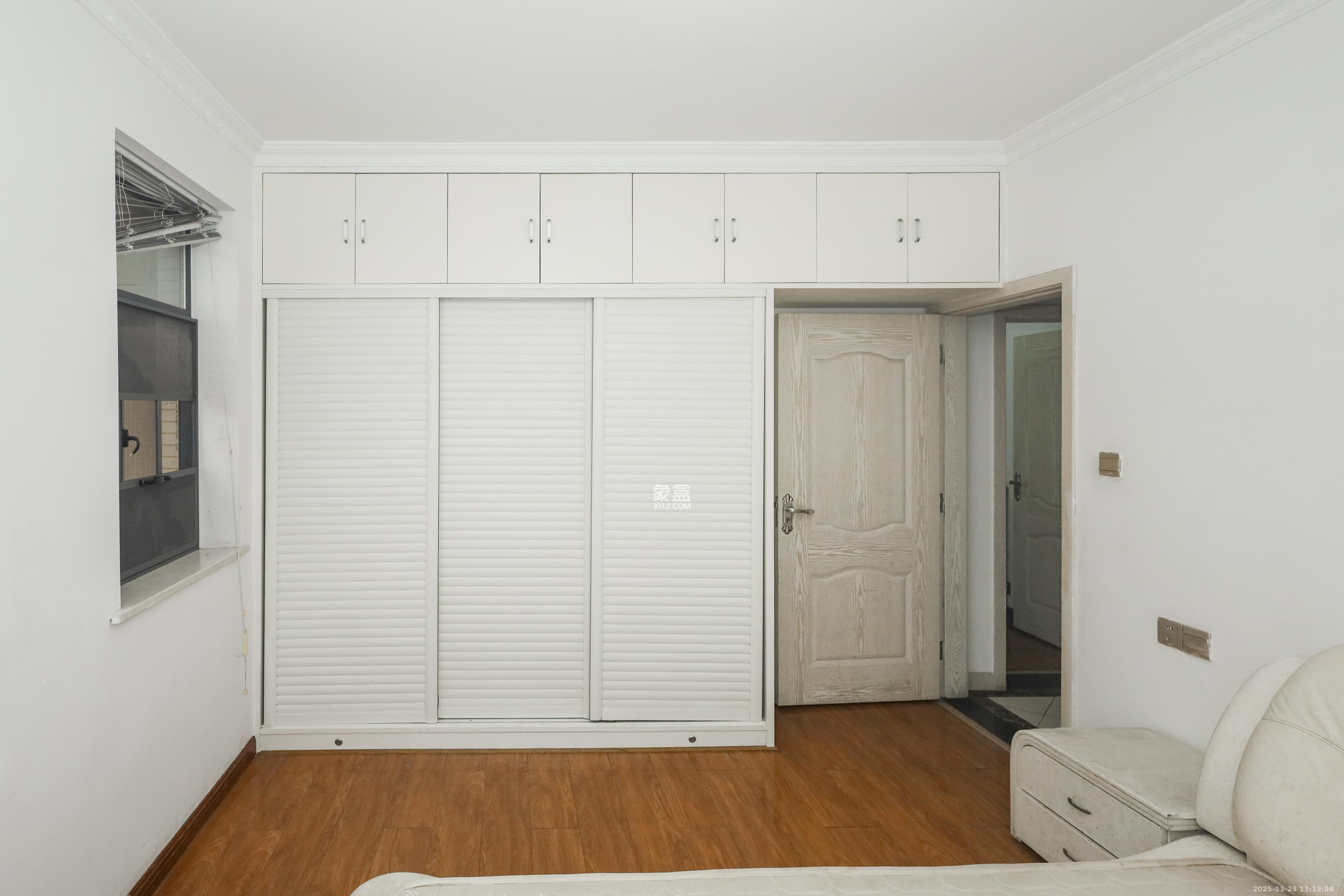 保利麓谷林语C区 3室2厅2卫 2500.0元/月 保利麓谷林语C区 3室2厅2卫 2500.0元/月室内图