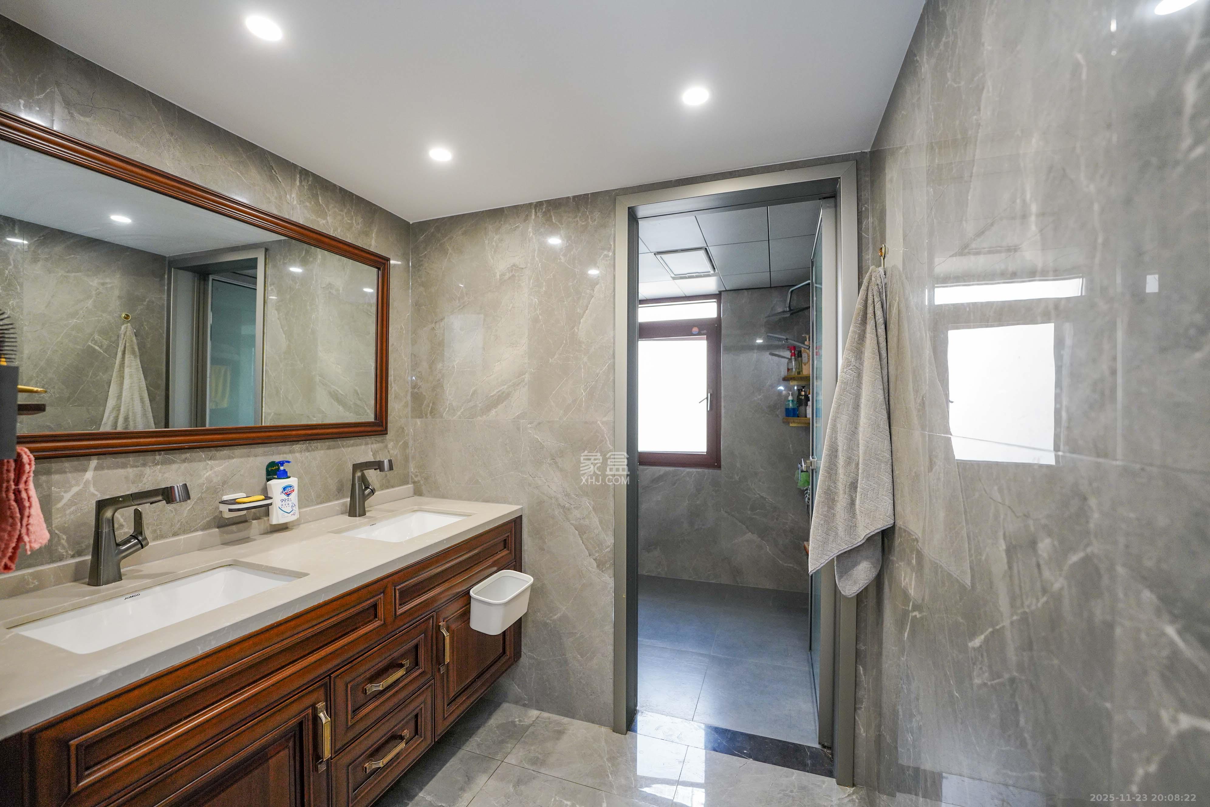 汇金城/嘉华城一期 5室2厅1卫 251.0万 汇金城/嘉华城一期 5室2厅1卫 251.0万卫生间