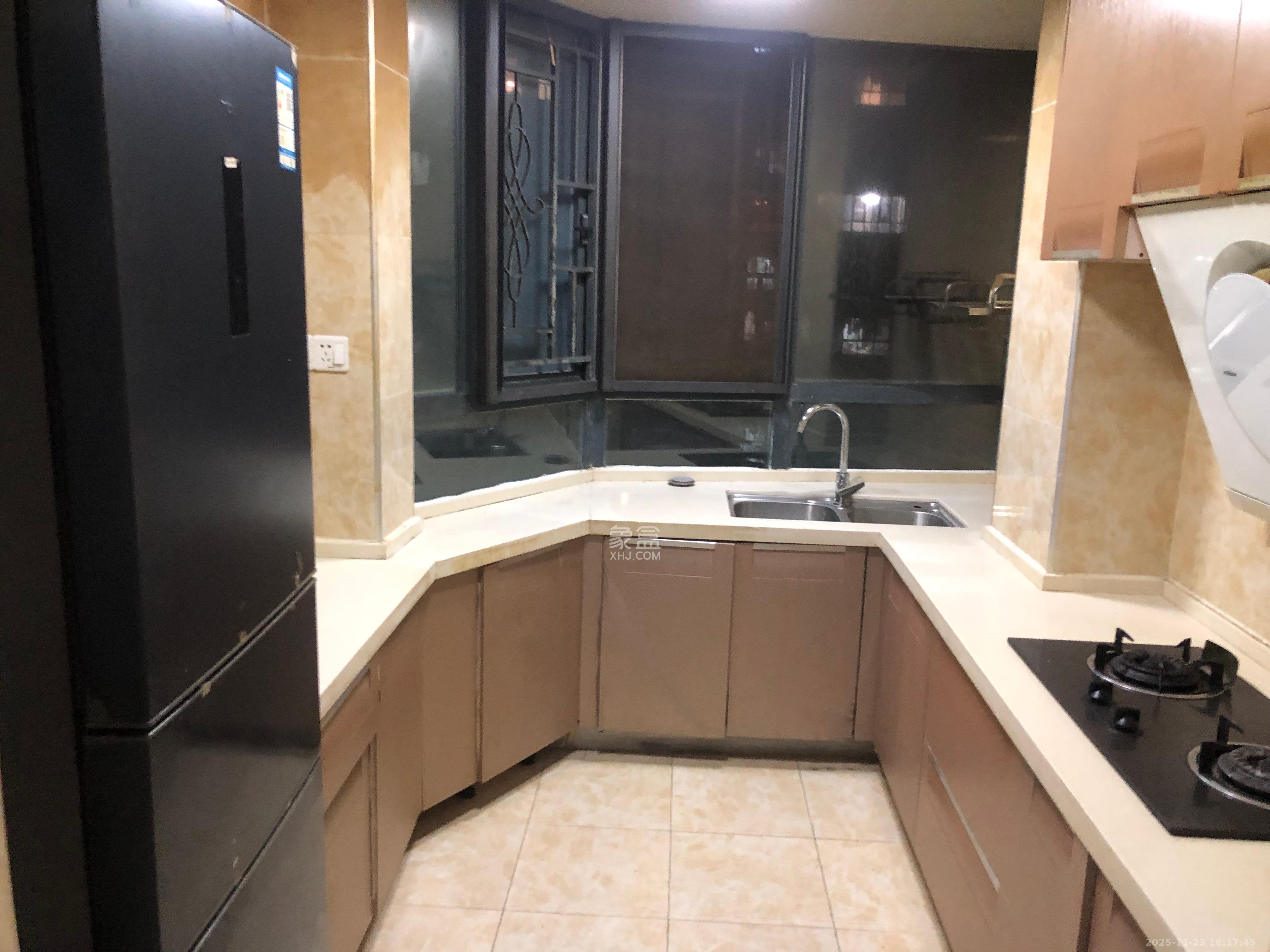 五矿万境水岸一期(万境水岸嘉苑) 3室1厅1卫 2400.0元/月 五矿万境水岸一期(万境水岸嘉苑) 3室1厅1卫 2400.0元/月室内图