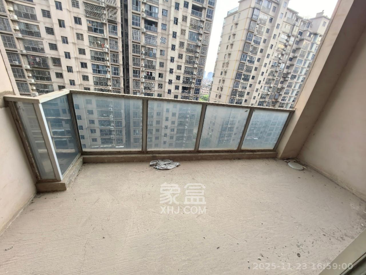 建鑫二期   300.0㎡      5600.0元/月室内图