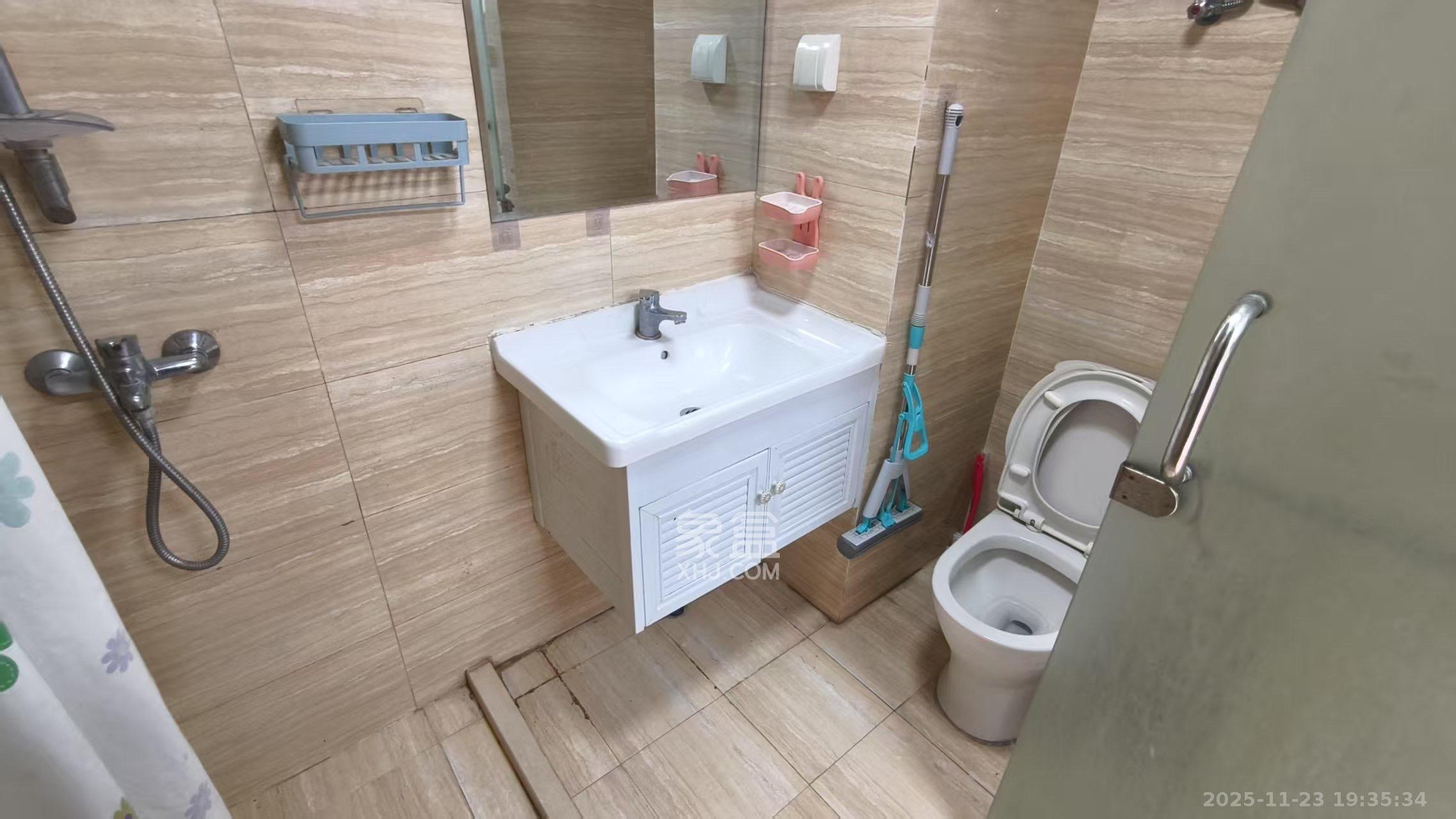 融科东南海 1室1厅1卫 1150.0元/月 融科东南海 1室1厅1卫 1150.0元/月室内图