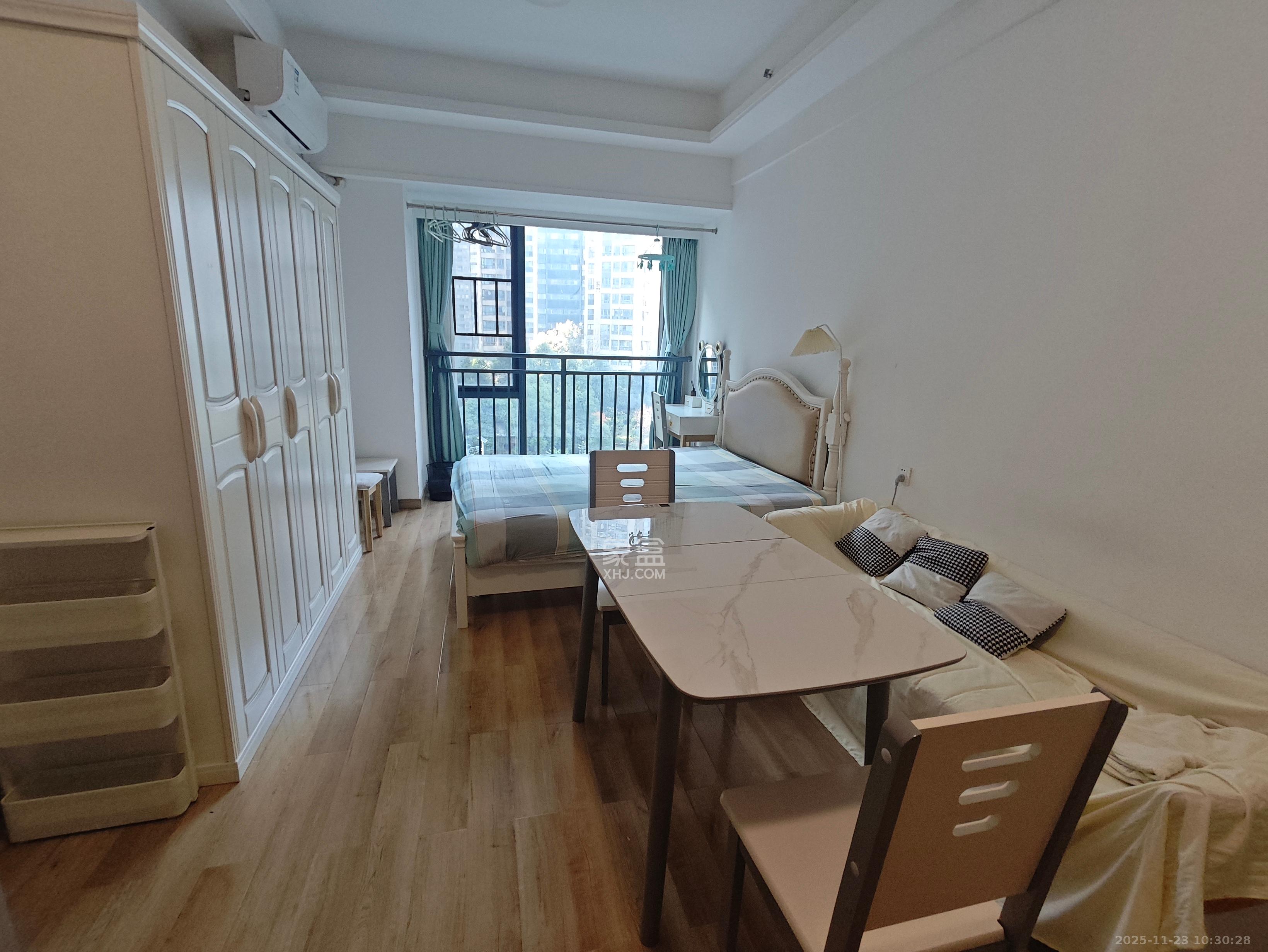 万润时光里 1室0厅0卫 2000.0元/月 万润时光里 1室0厅0卫 2000.0元/月室内图