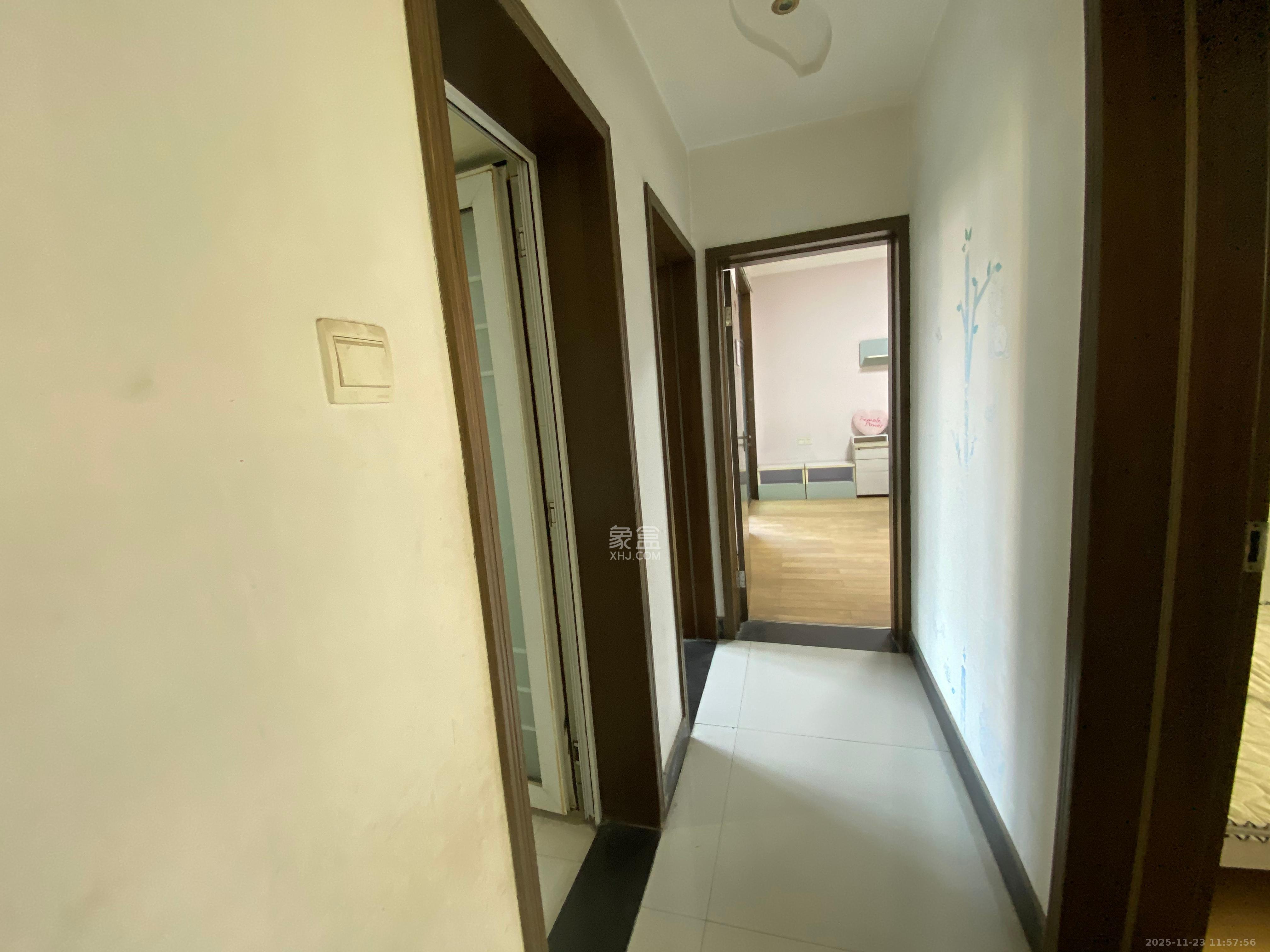 仁和香堤雅境 3室2厅2卫 2500.0元/月 仁和香堤雅境 3室2厅2卫 2500.0元/月室内图