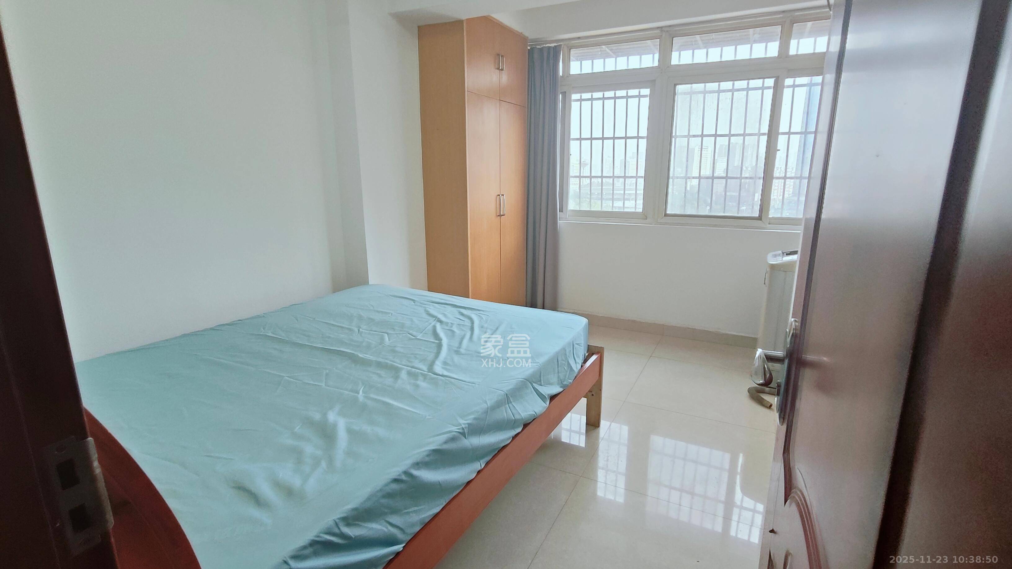 金碧文华  2室1厅1卫    2000.0元/月室内图