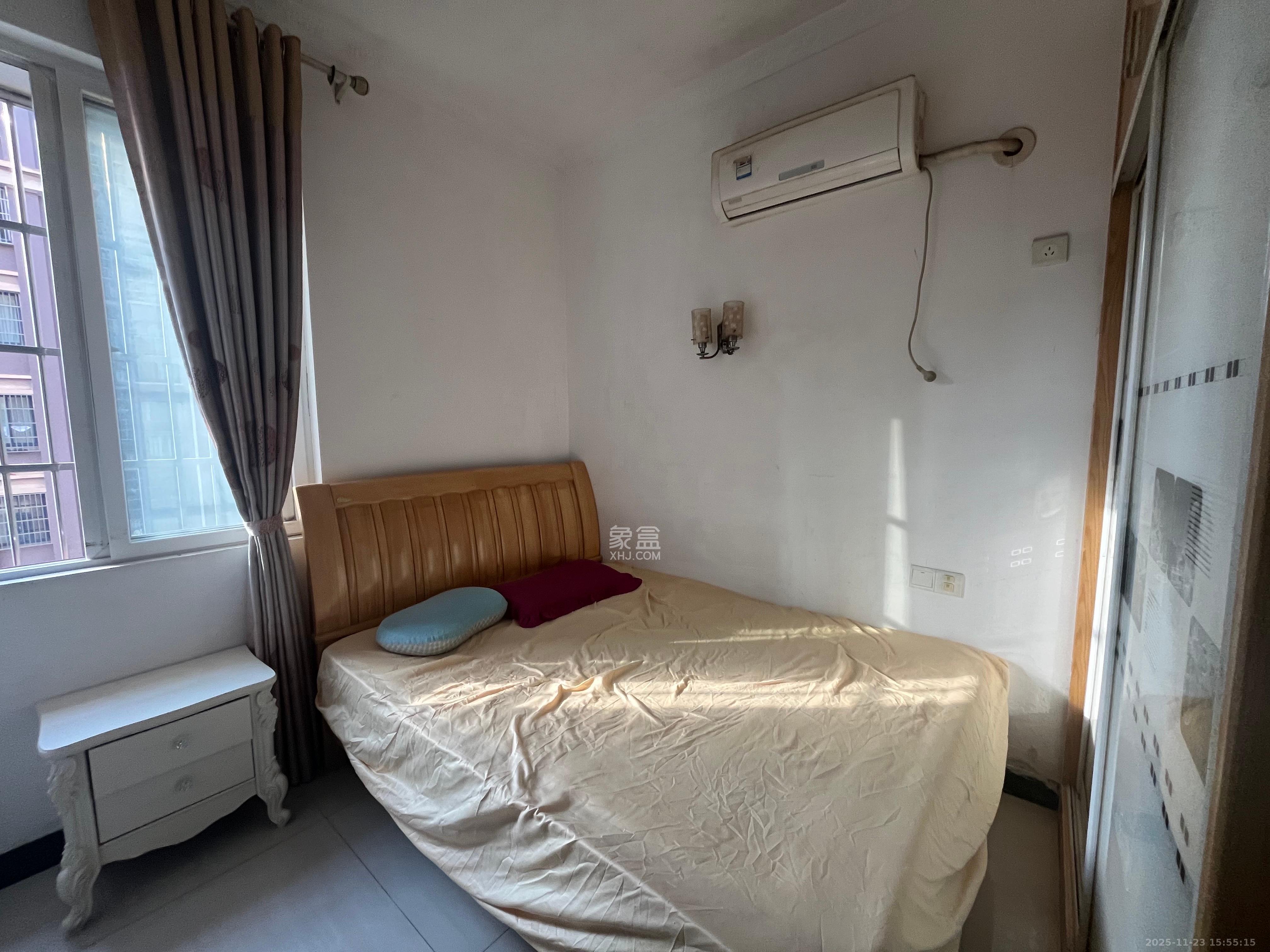 三景国际  3室2厅1卫    1500.0元/月室内图