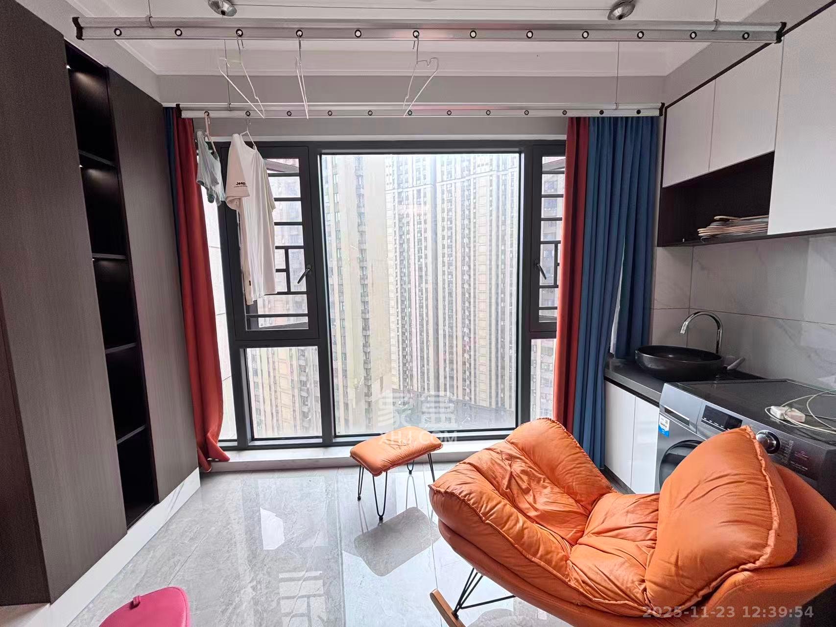 华城城市广场 3室2厅1卫 1800.0元/月 华城城市广场 3室2厅1卫 1800.0元/月室内图