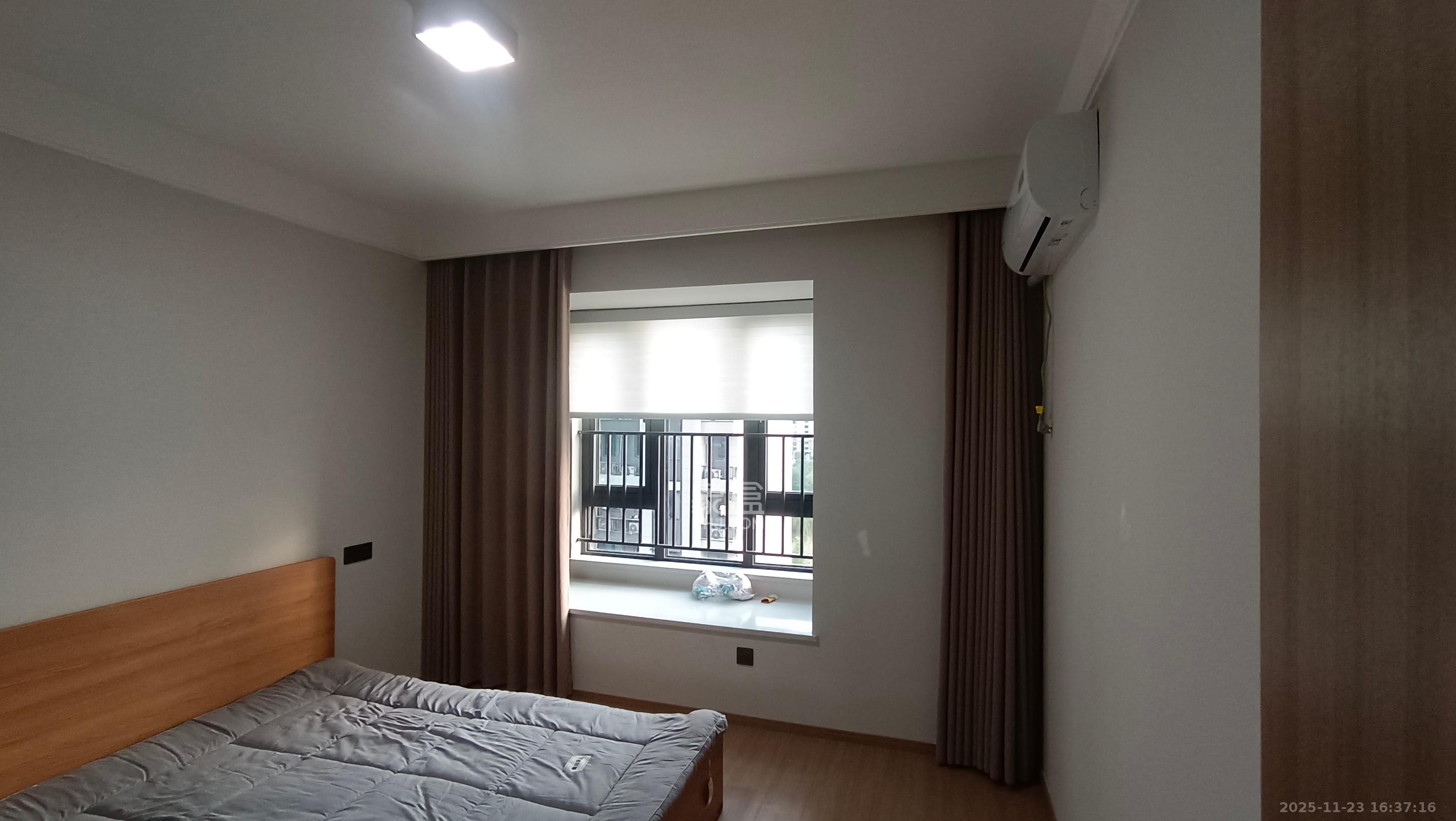 华润凯旋门二期  4室2厅2卫    4000.0元/月室内图