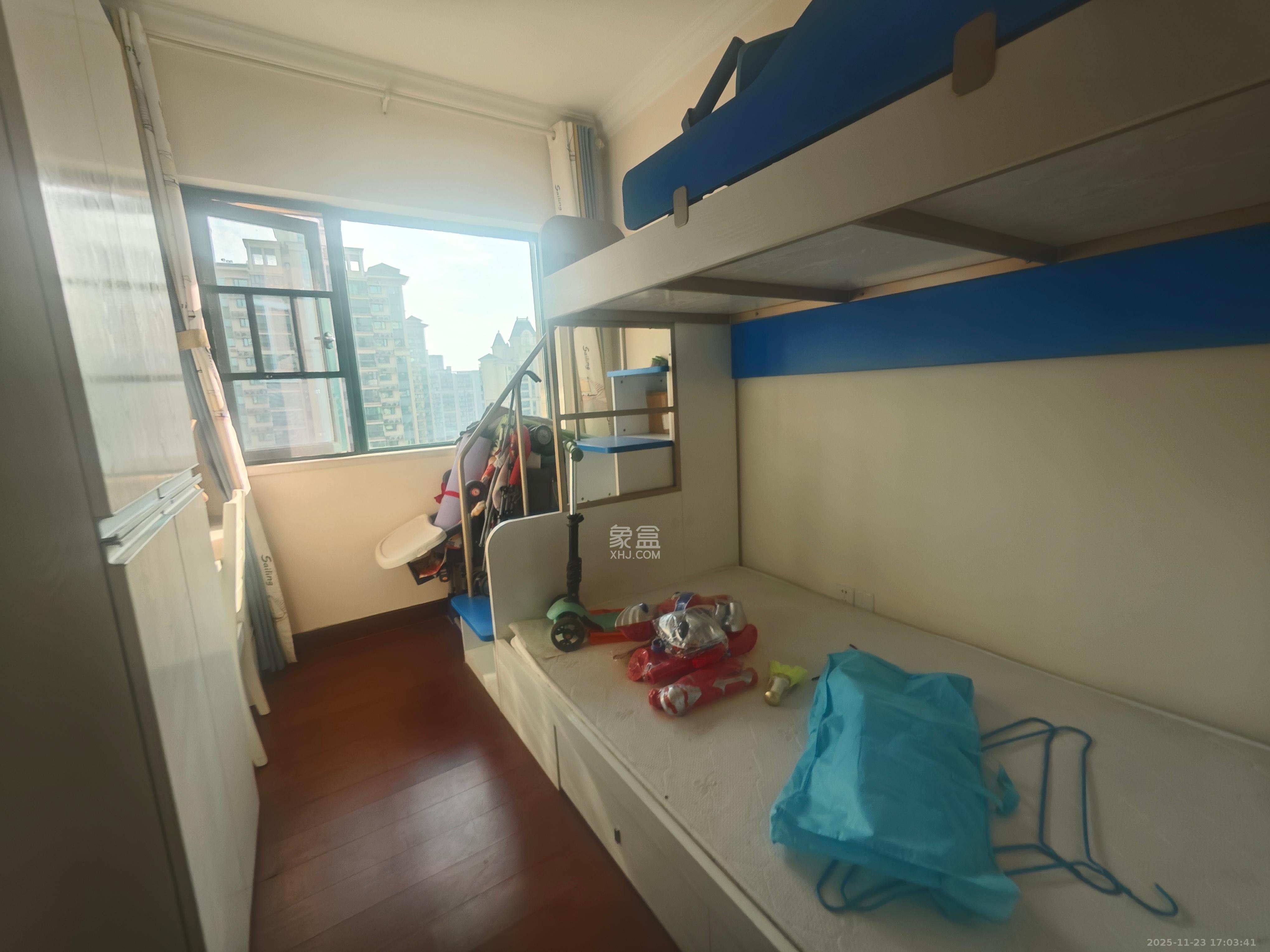 恒大翡翠华庭  3室2厅1卫    2100.0元/月室内图