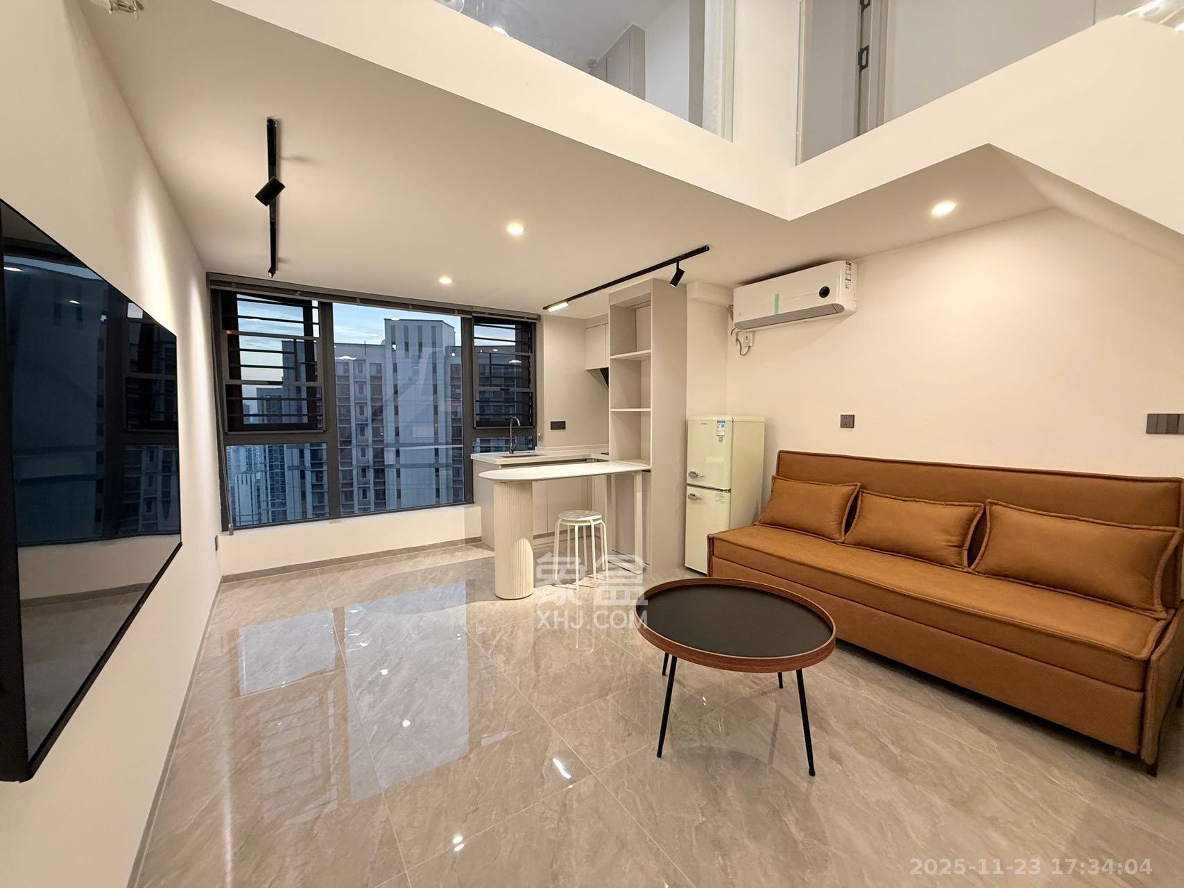 卓越中寰 2室1厅1卫 2700.0元/月 卓越中寰 2室1厅1卫 2700.0元/月室内图