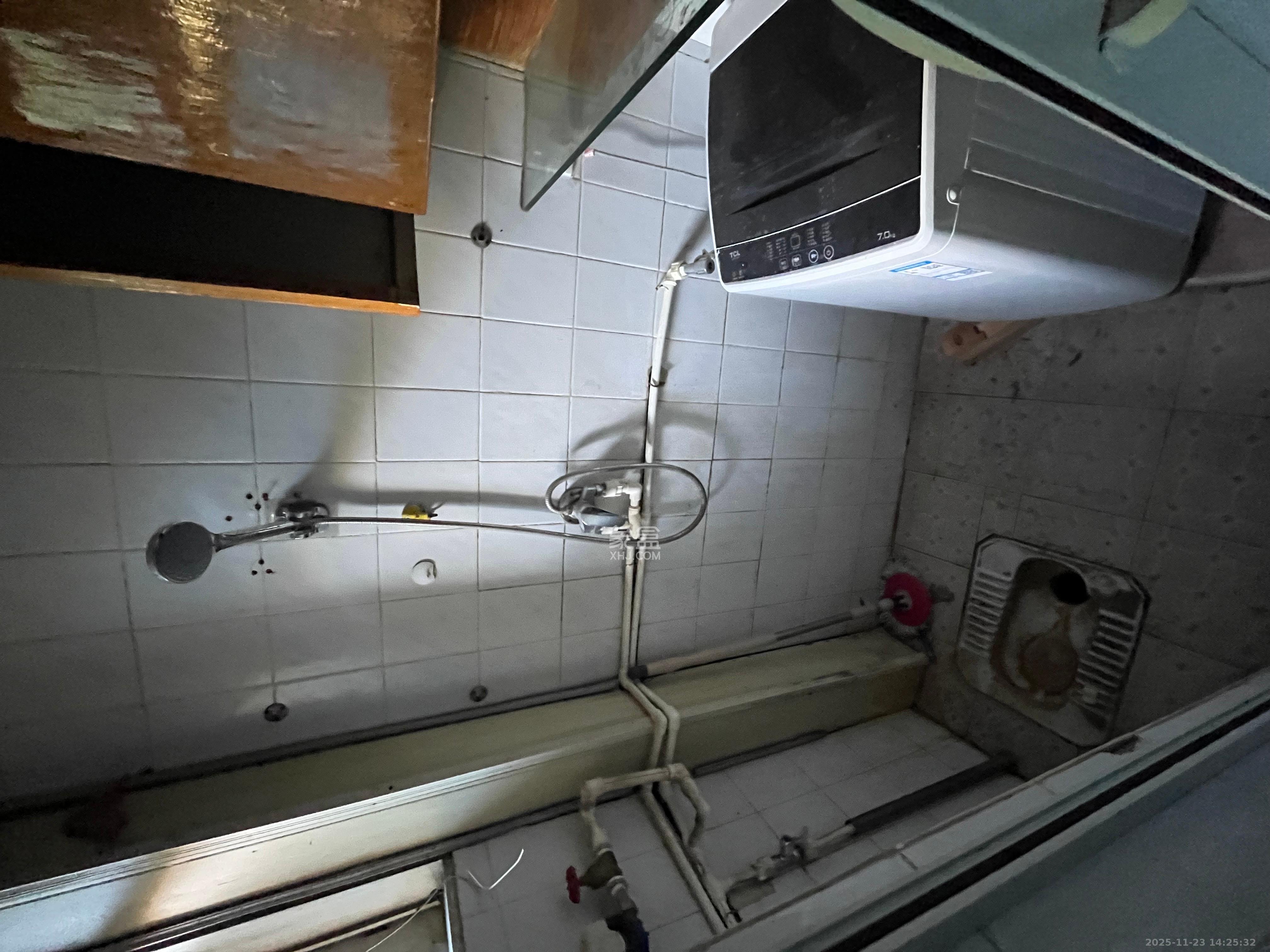 长沙理工大学东院西院  4室1厅1卫    1600.0元/月室内图