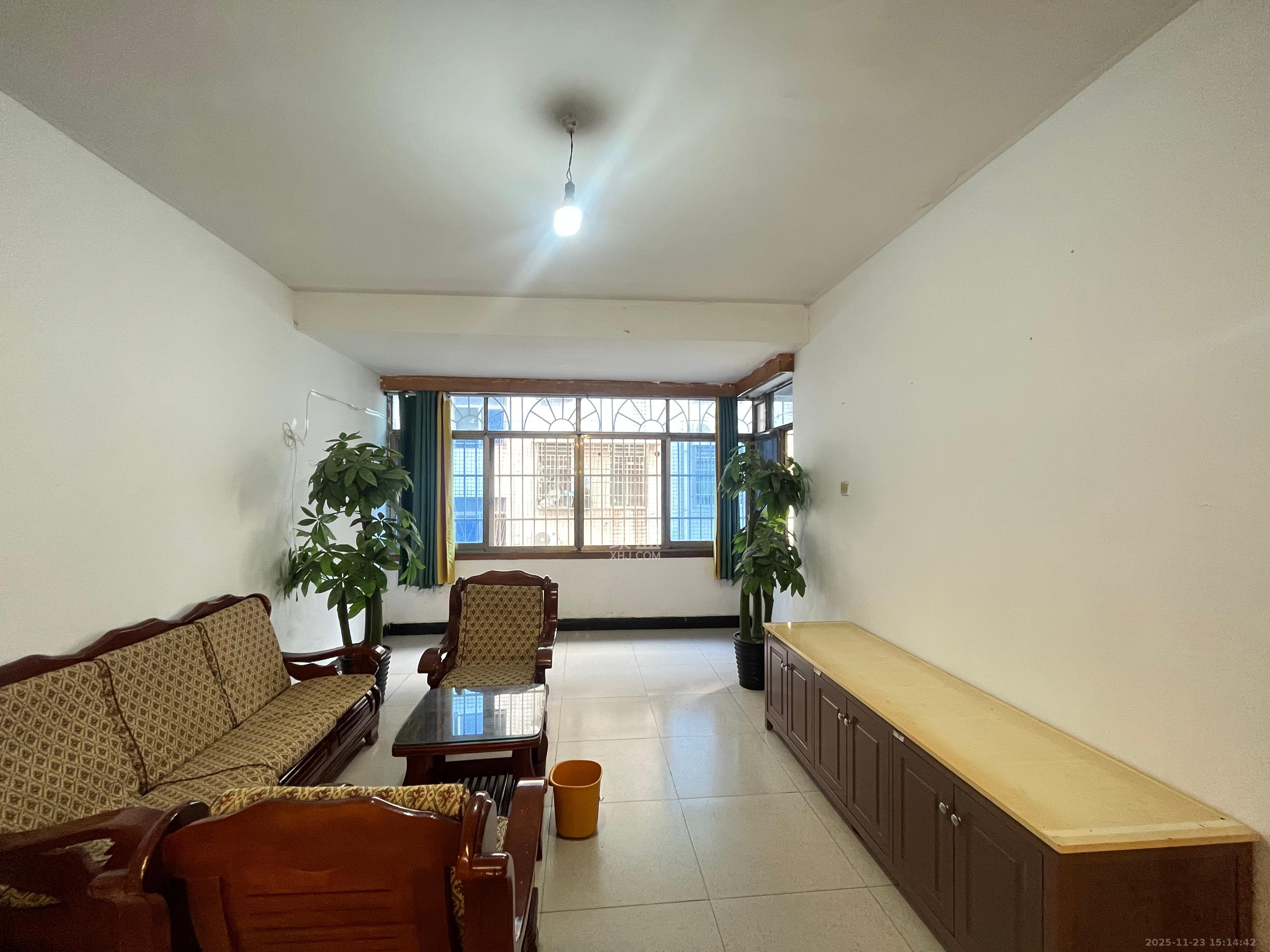 马王堆陶瓷城新合区  2室2厅1卫    1400.0元/月室内图