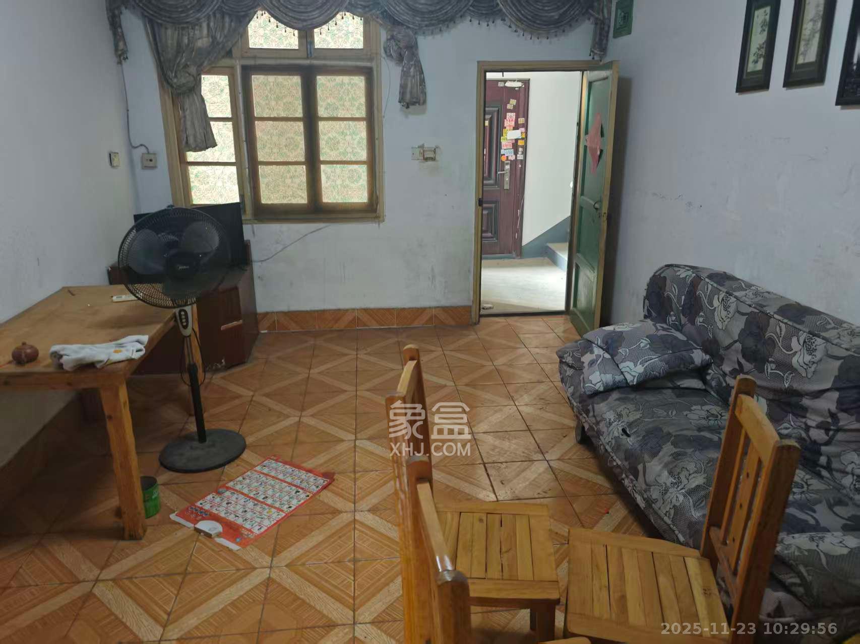 静谧园  2室1厅1卫    1000.0元/月室内图