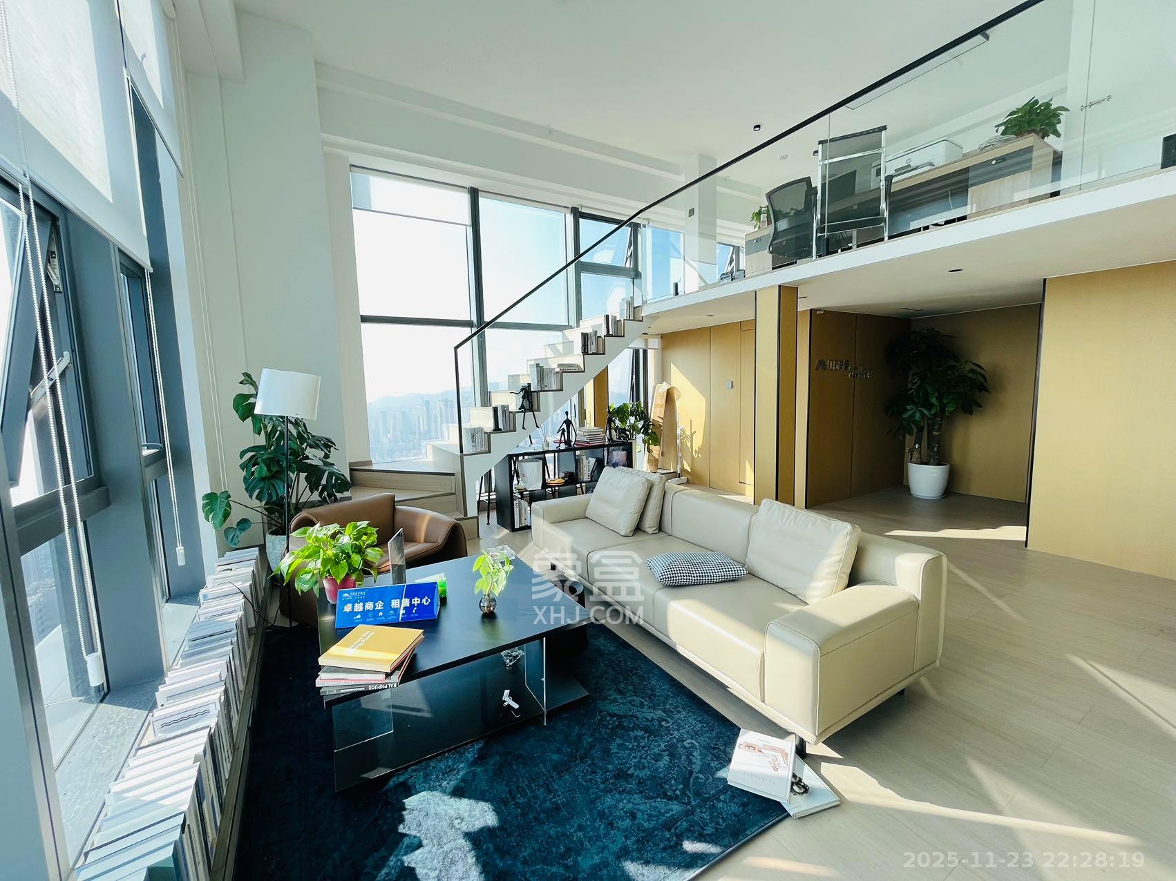 卓越中寰  2室2厅1卫    9500.0元/月室内图