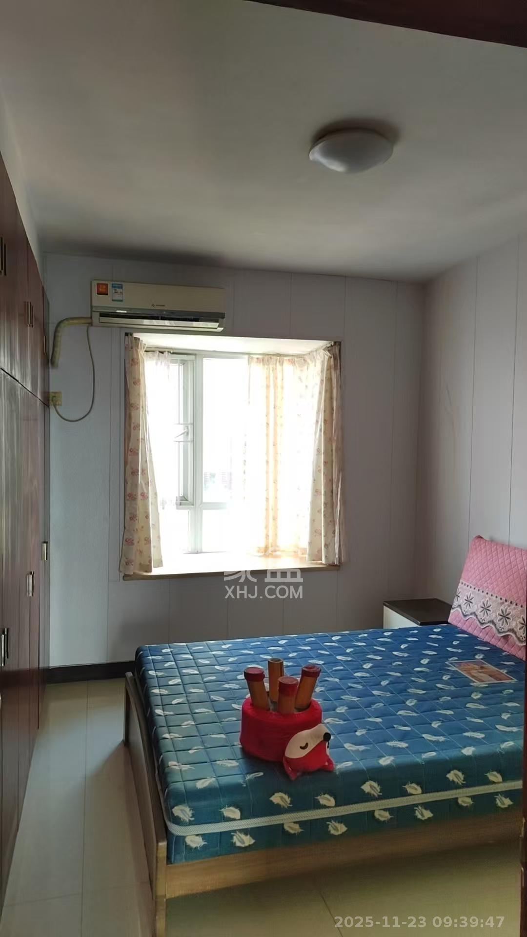 学府华庭  1室2厅1卫    2400.0元/月室内图