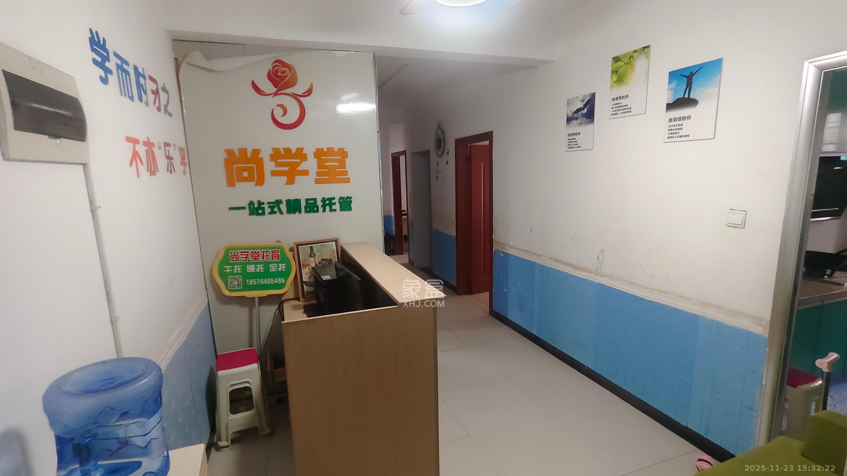 家和苑(原梅溪湖保障性住房一期) 3室2厅1卫 2300.0元/月 家和苑(原梅溪湖保障性住房一期) 3室2厅1卫 2300.0元/月室内图