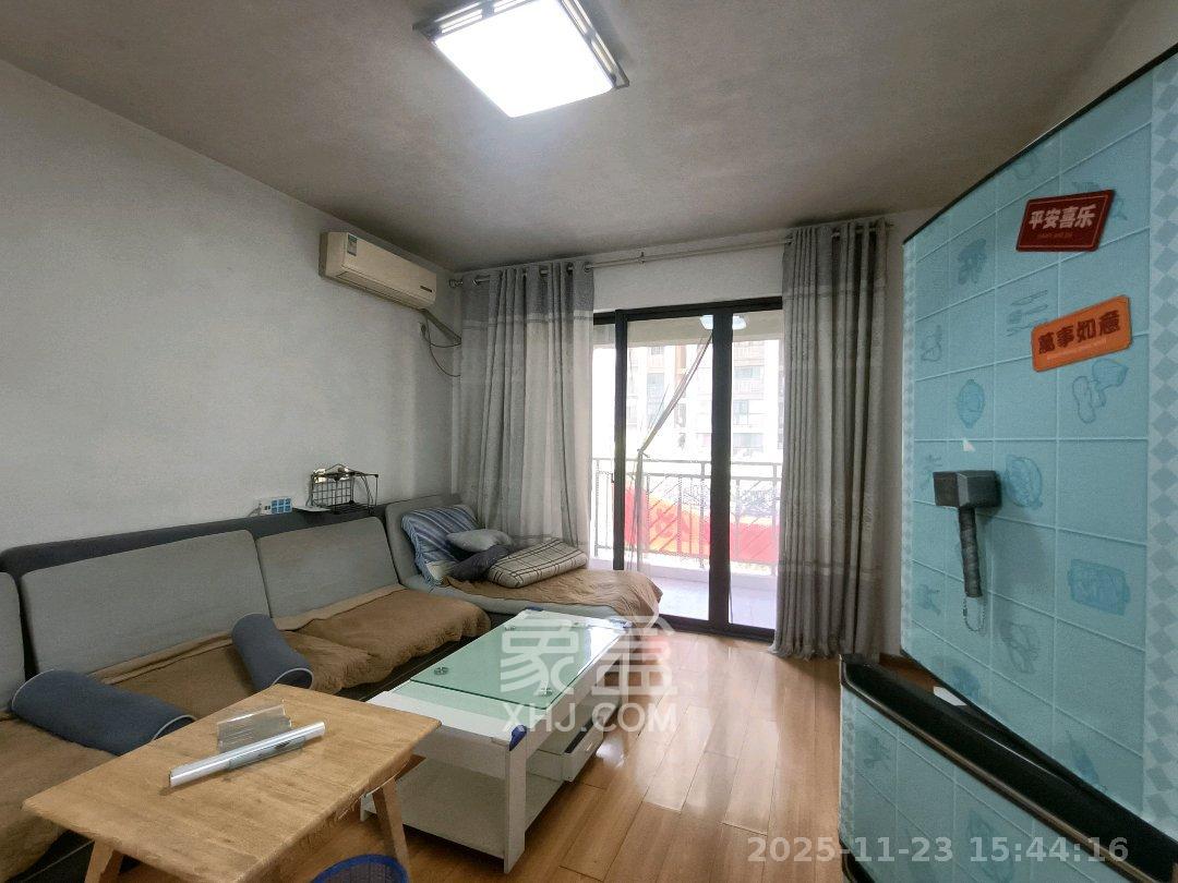 旭辉藏郡(藏郡、旭湘华府) 2室2厅1卫 1800.0元/月 旭辉藏郡(藏郡、旭湘华府) 2室2厅1卫 1800.0元/月室内图