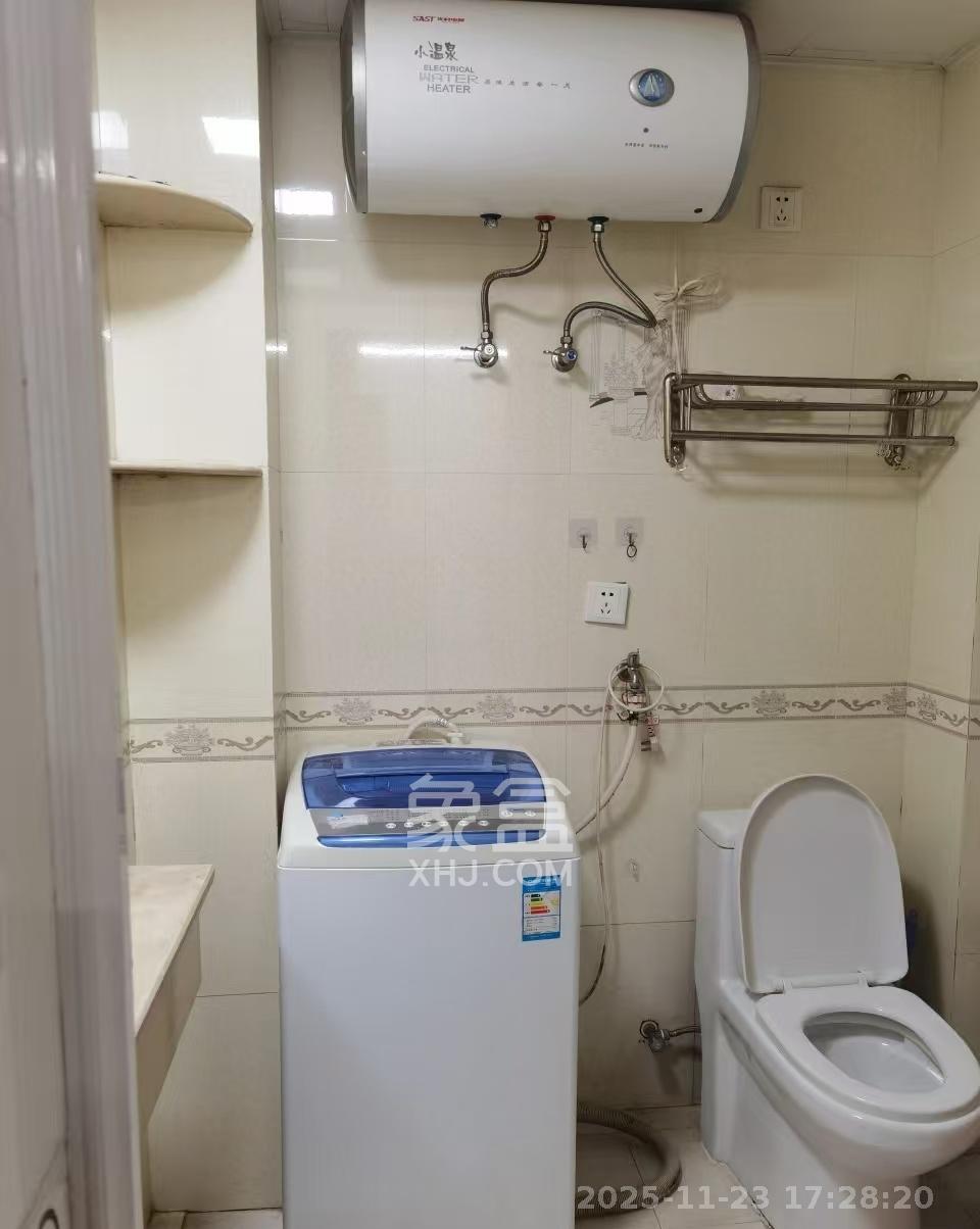 西罗亚大厦  1室0厅1卫    1600.0元/月