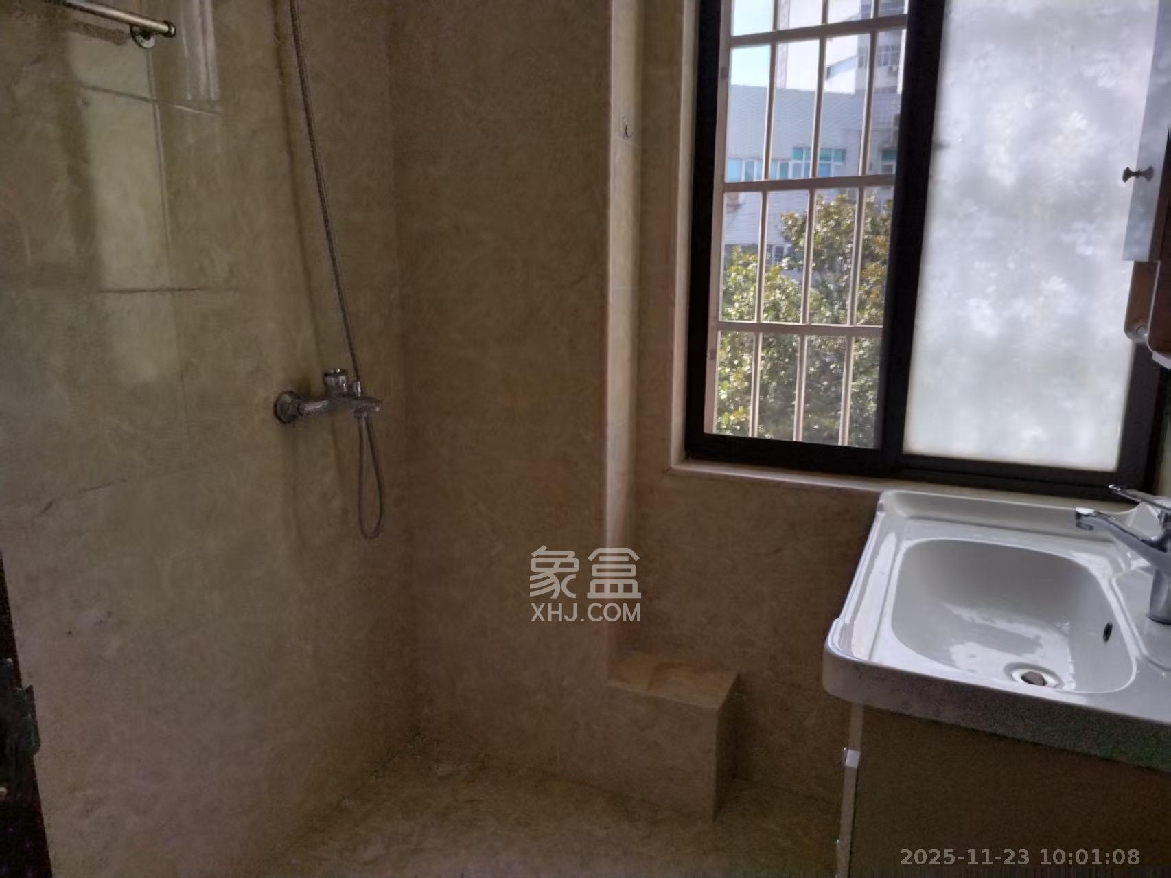 都市馨园 1室1厅1卫 1400.0元/月 都市馨园 1室1厅1卫 1400.0元/月室内图