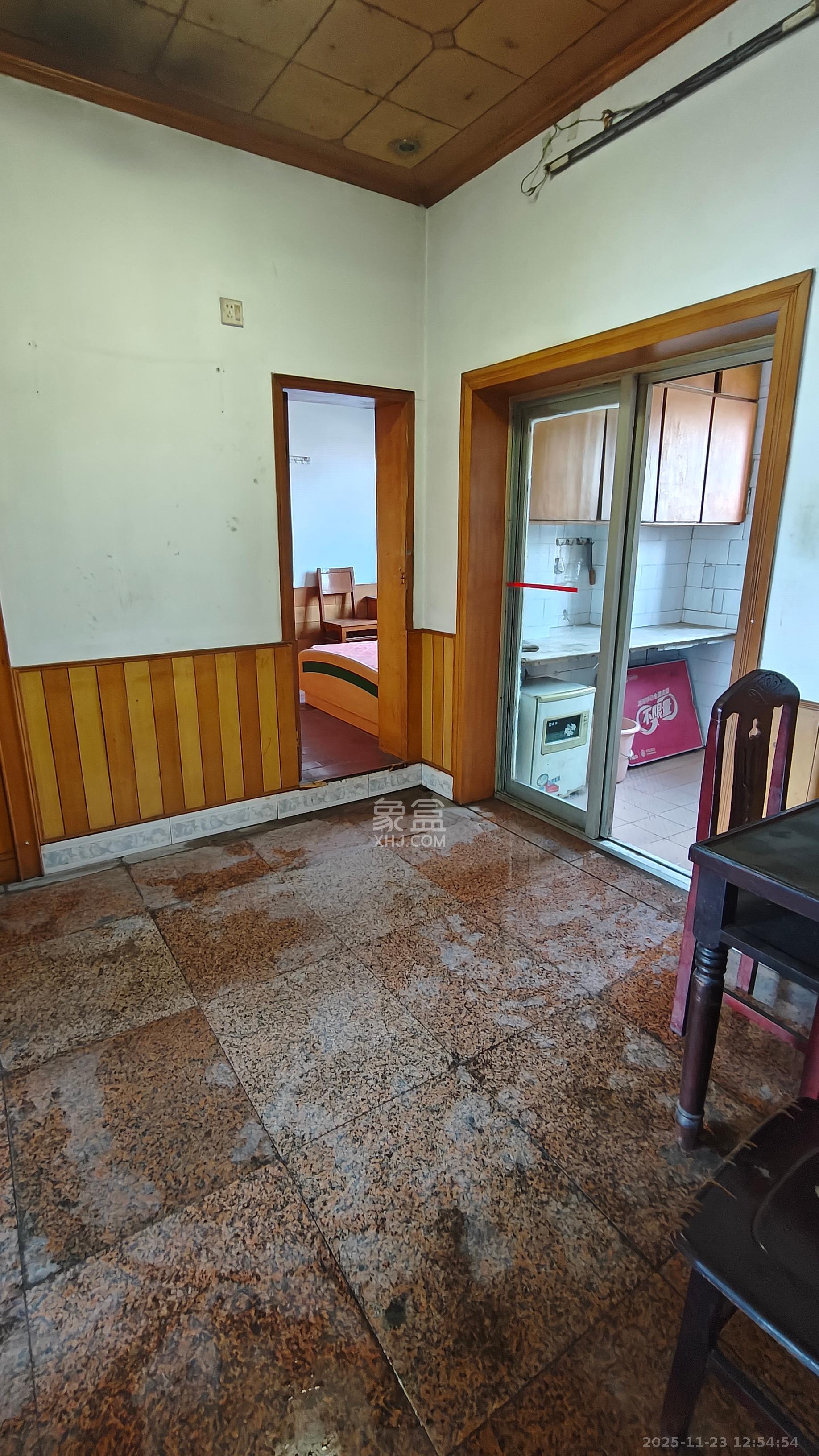 赤岗小区(一二三片) 2室1厅1卫 1100.0元/月 赤岗小区(一二三片) 2室1厅1卫 1100.0元/月室内图