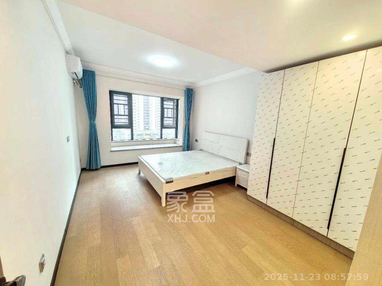 中海阅溪府  4室2厅2卫    3600.0元/月室内图