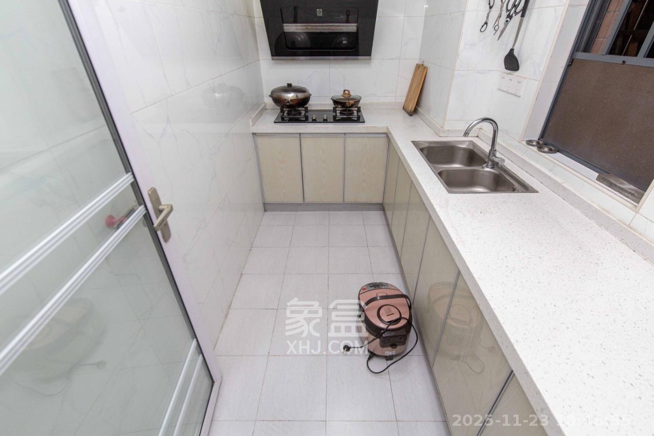 创元时代(成兴景苑) 1室0厅2卫 2800.0元/月 创元时代(成兴景苑) 1室0厅2卫 2800.0元/月室内图