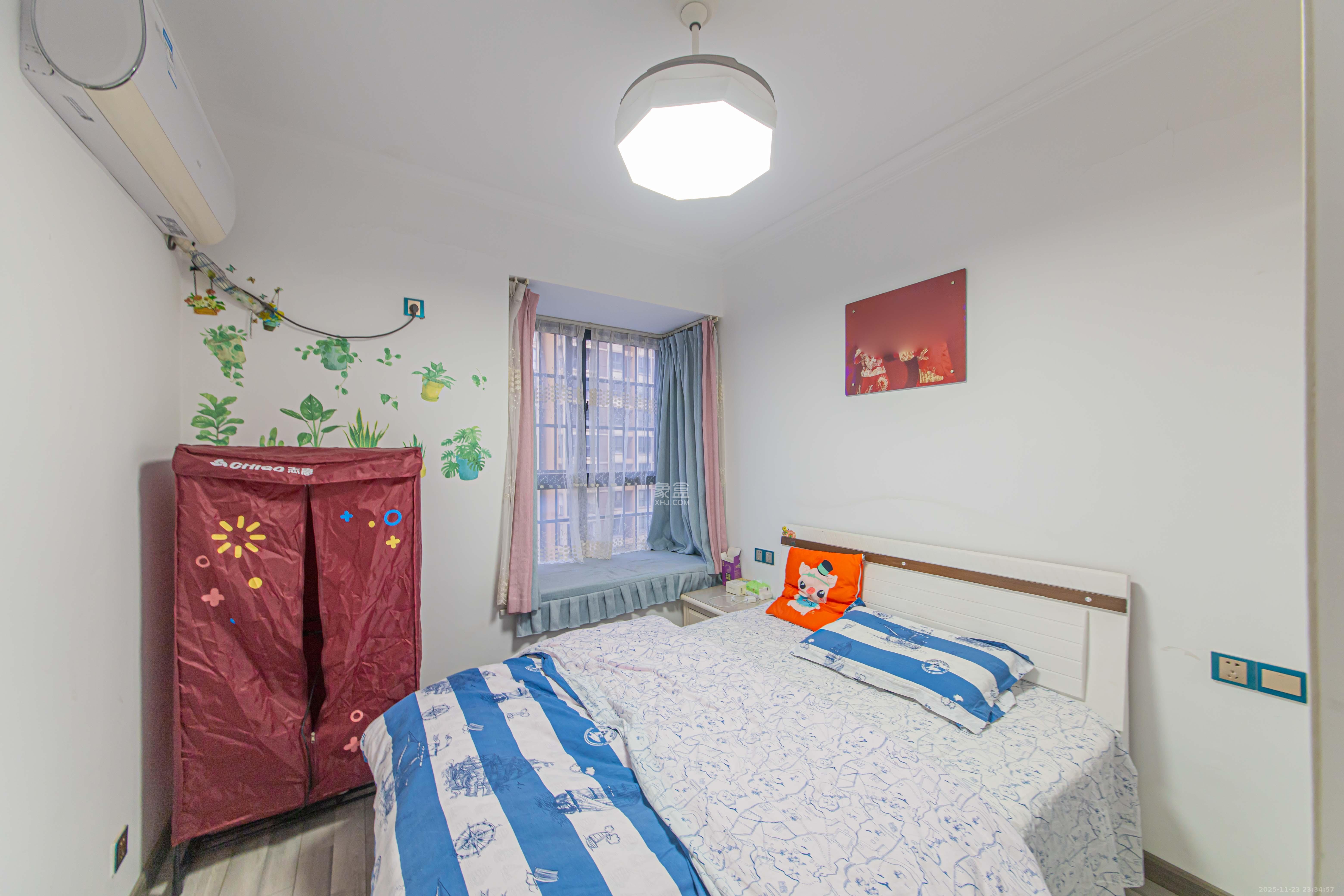 香芙嘉园（广铁湘府嘉园）  3室2厅1卫    103.0万卧室