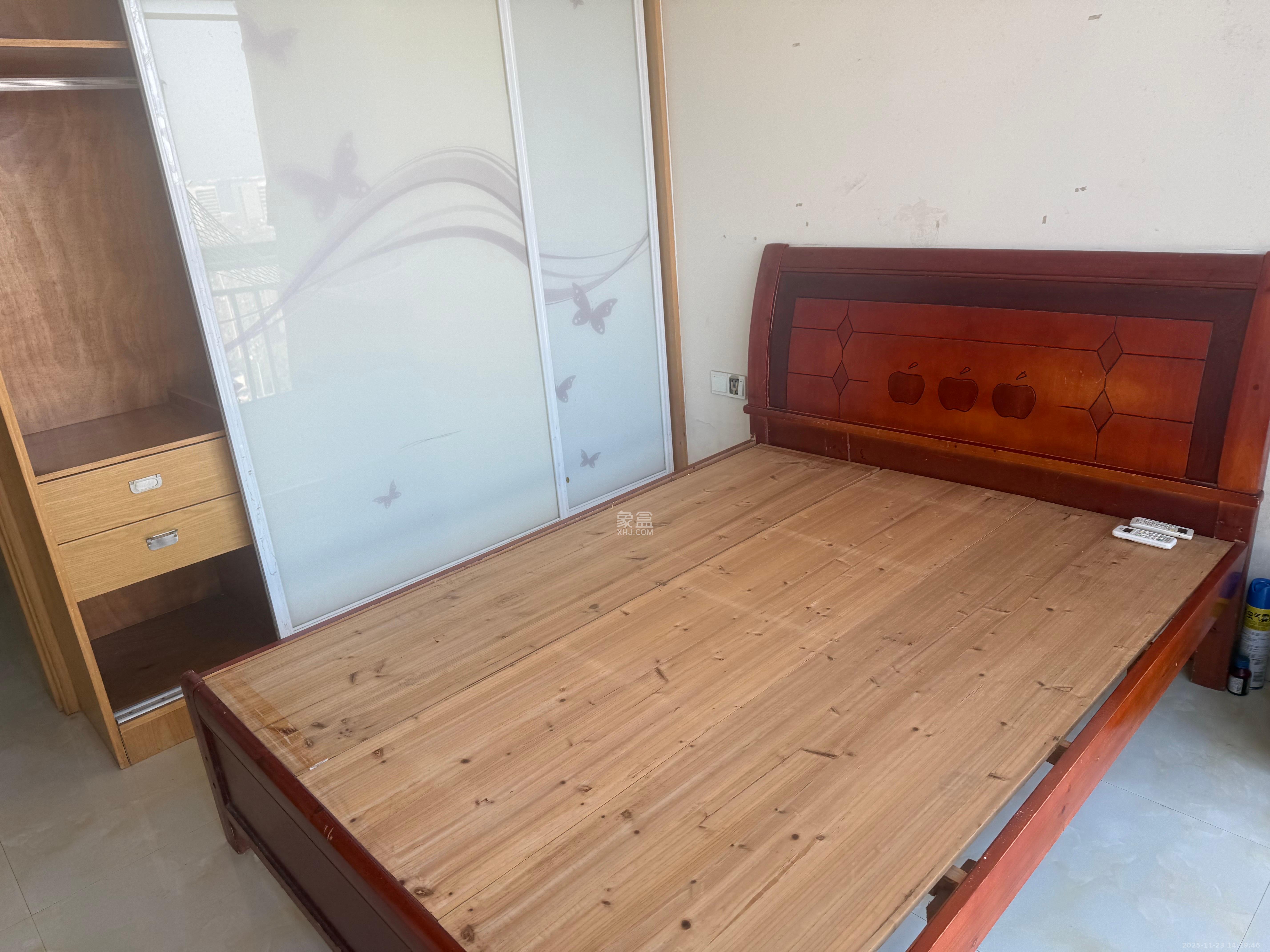 鑫远湘府逸园  1室1厅1卫    1300.0元/月