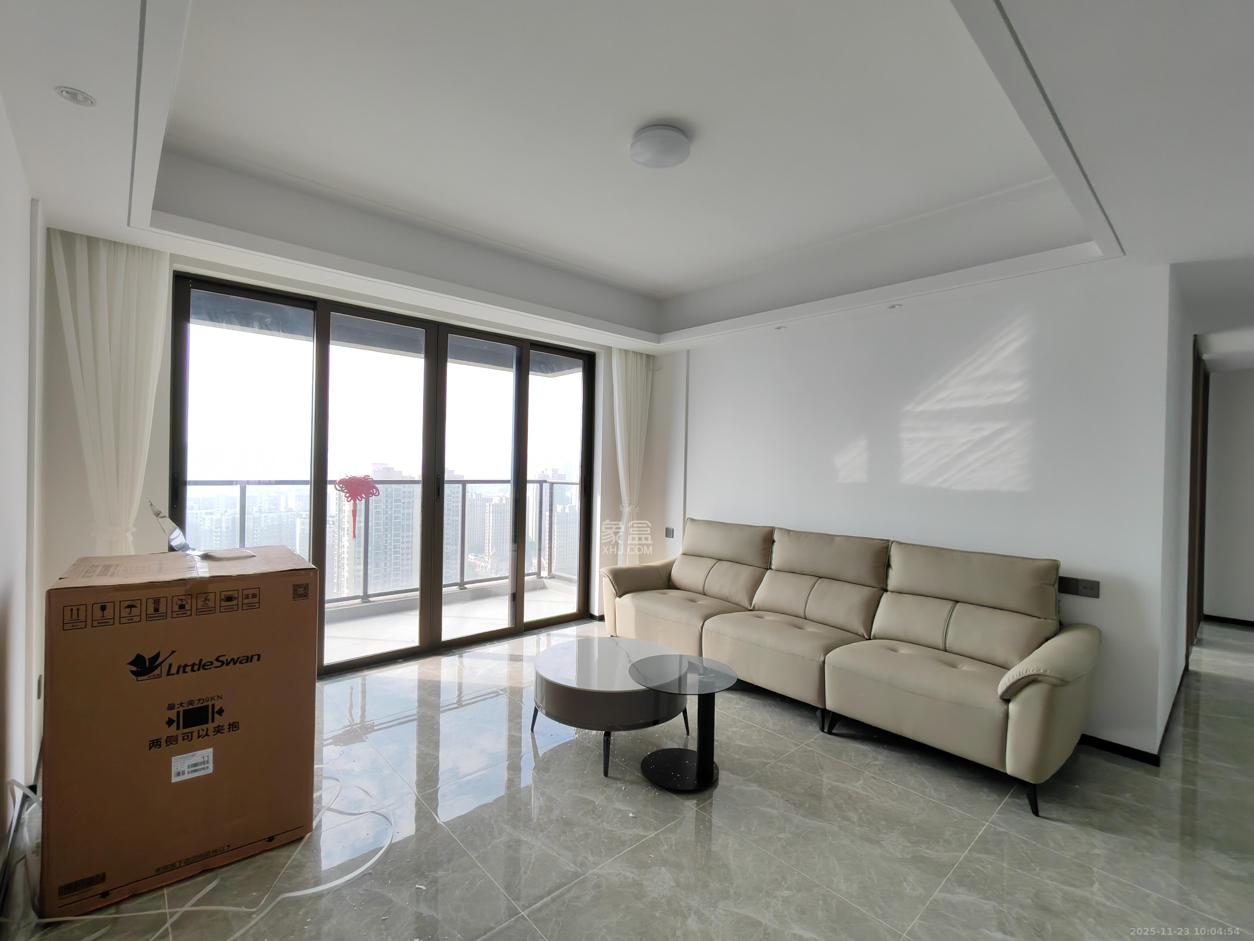 正荣滨江紫阙台  4室2厅2卫    4500.0元/月