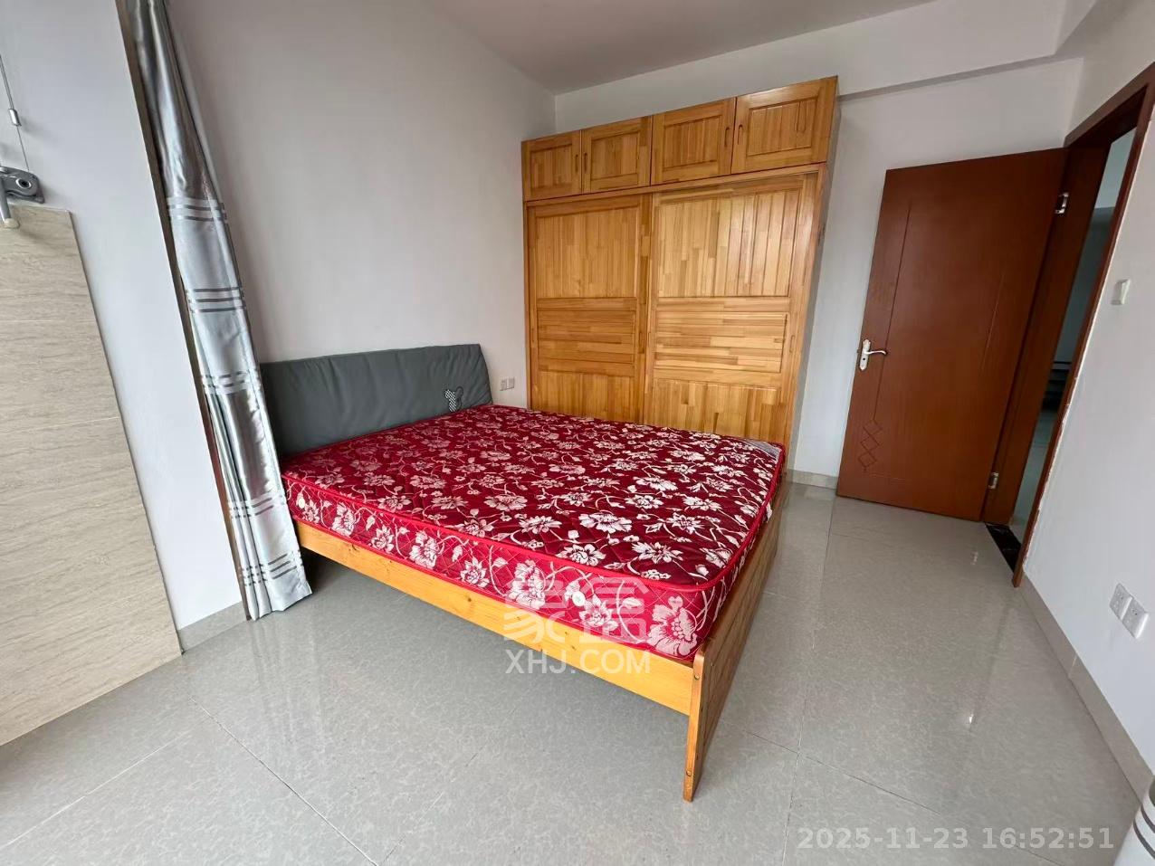 裕天国际商汇中心  1室0厅0卫    1800.0元/月