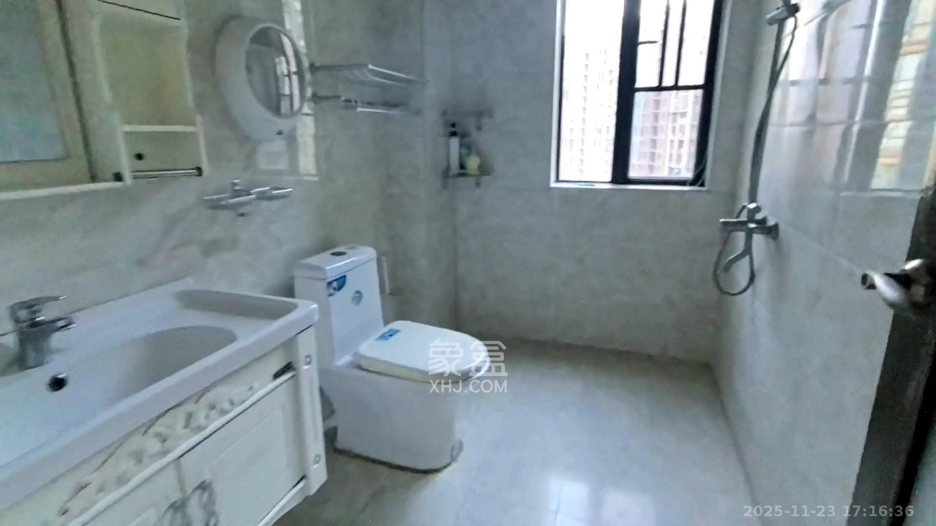 辉煌国际城一期 3室2厅2卫 2800.0元/月 辉煌国际城一期 3室2厅2卫 2800.0元/月室内图