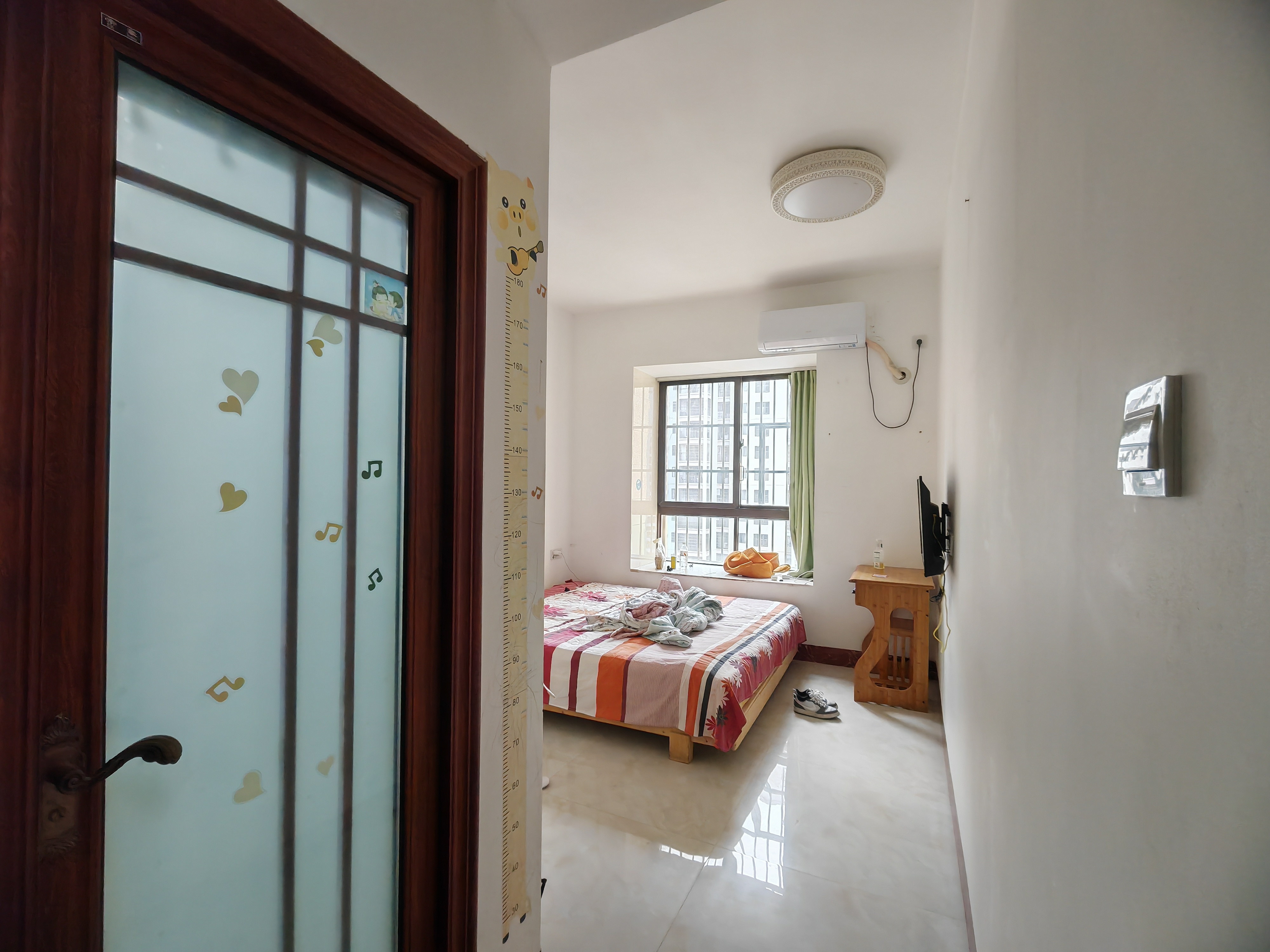 国和苑 3室2厅2卫 2800.0元/月 国和苑 3室2厅2卫 2800.0元/月室内图