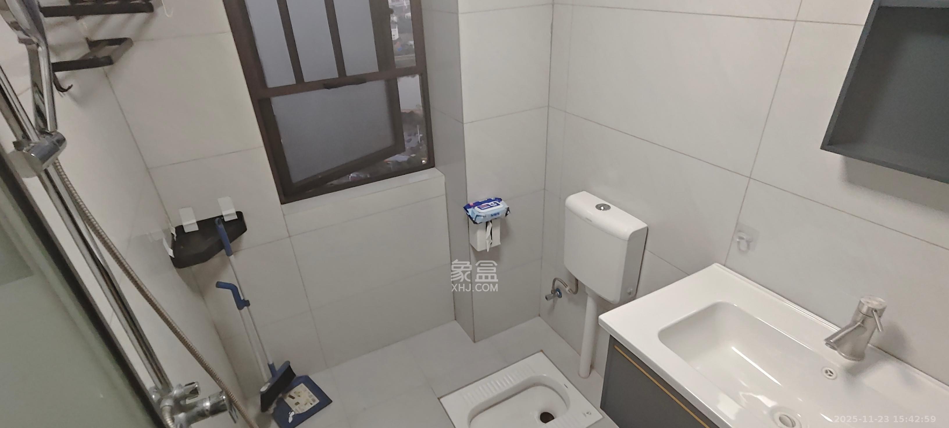 惟泽园  3室1厅2卫    3000.0元/月室内图