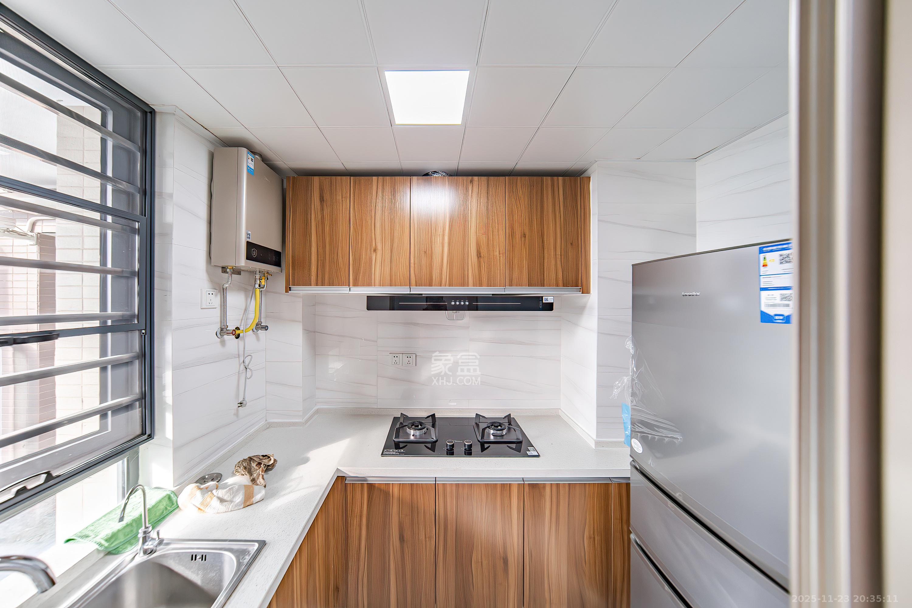 里约荟 3室2厅2卫 70.0万 里约荟 3室2厅2卫 70.0万厨房