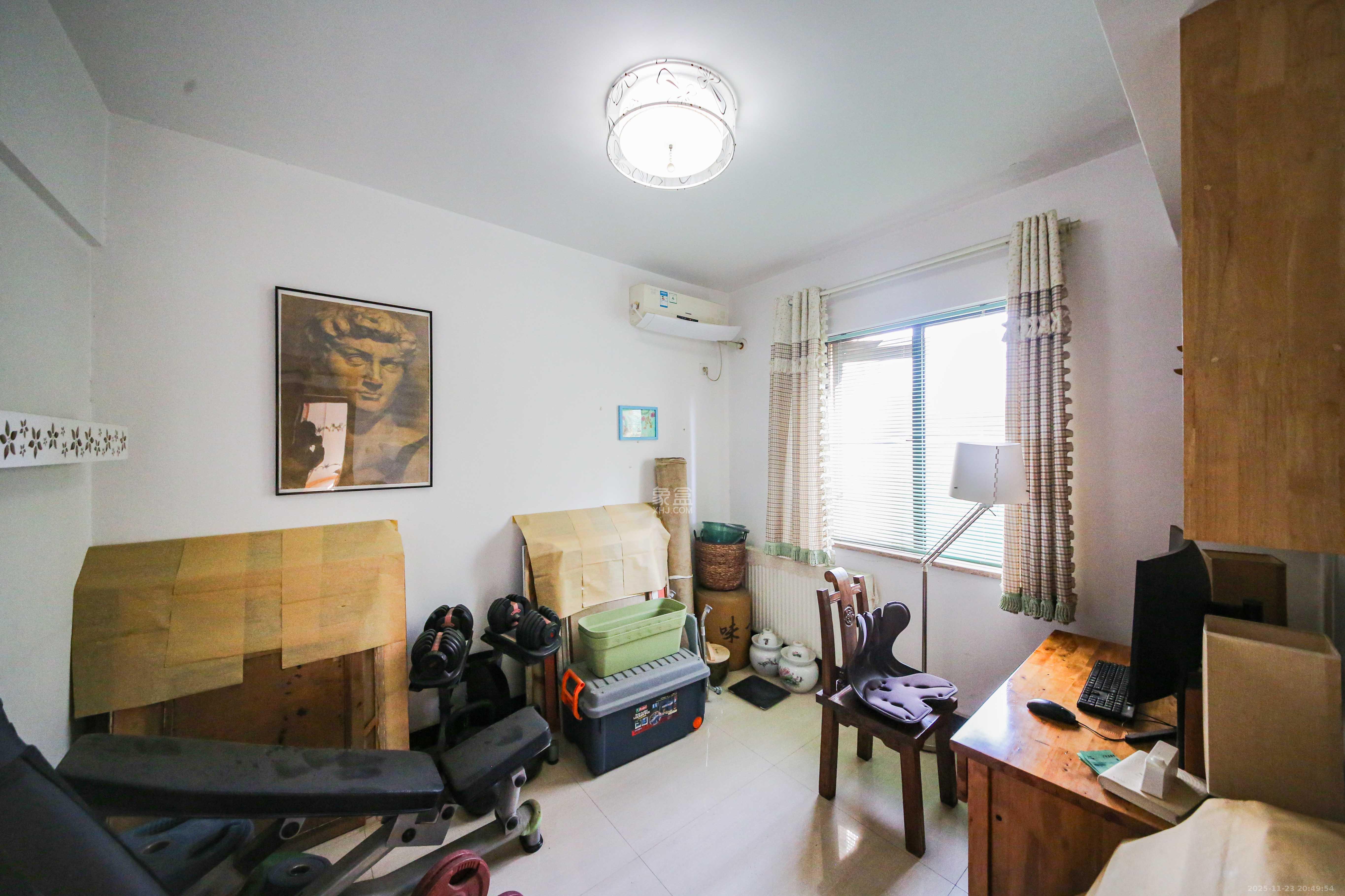 博林金谷  3室2厅2卫    122.0万卧室