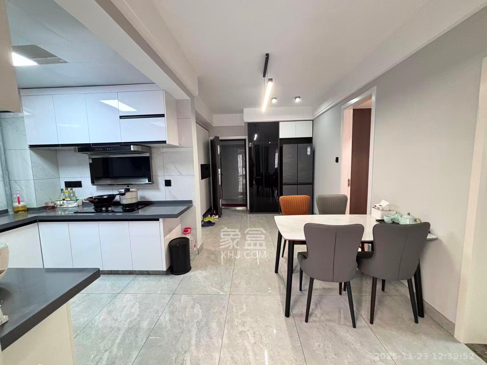 华城城市广场 3室2厅1卫 1800.0元/月 华城城市广场 3室2厅1卫 1800.0元/月室内图