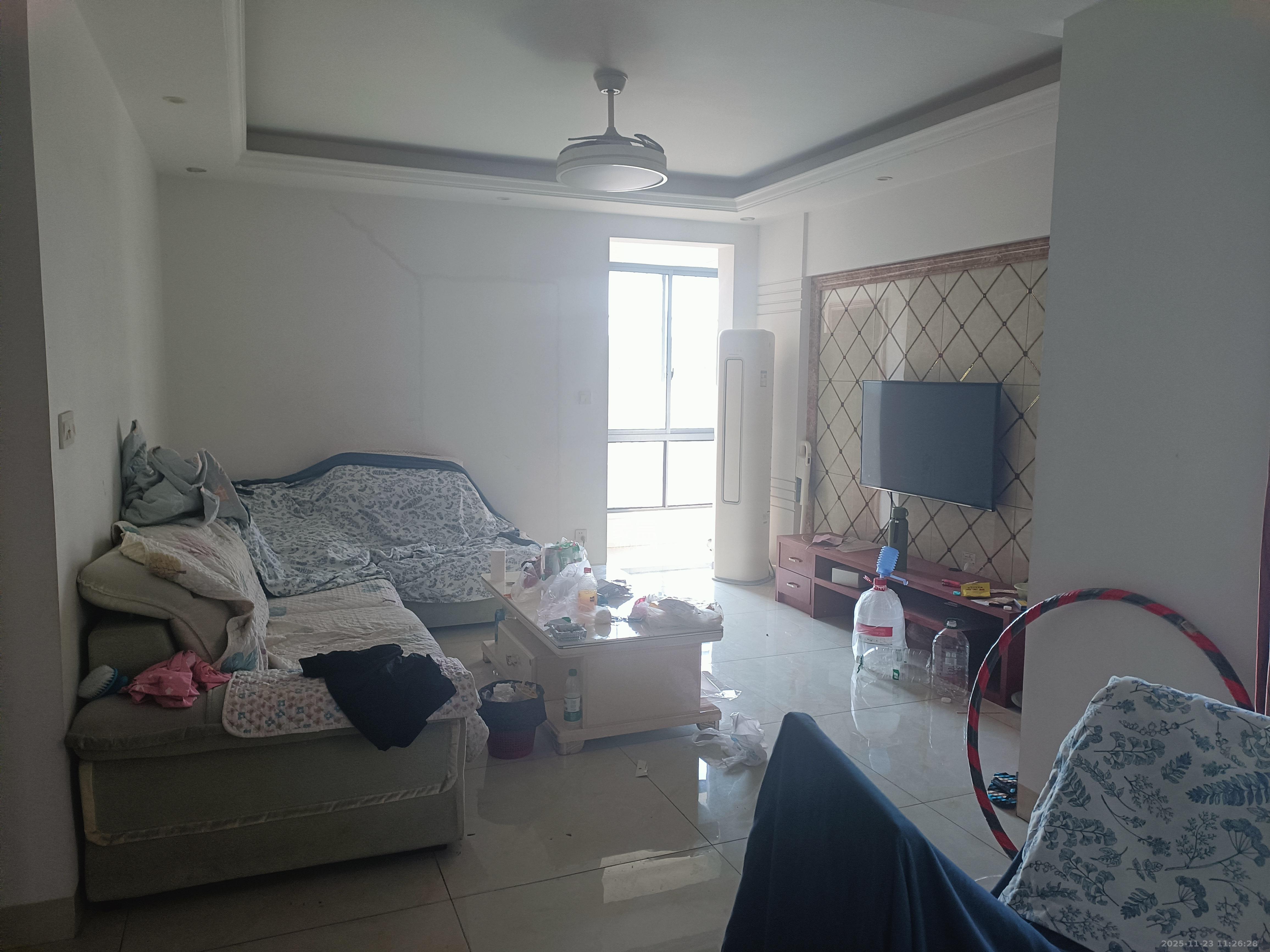 鑫科明珠  3室2厅2卫    2500.0元/月室内图