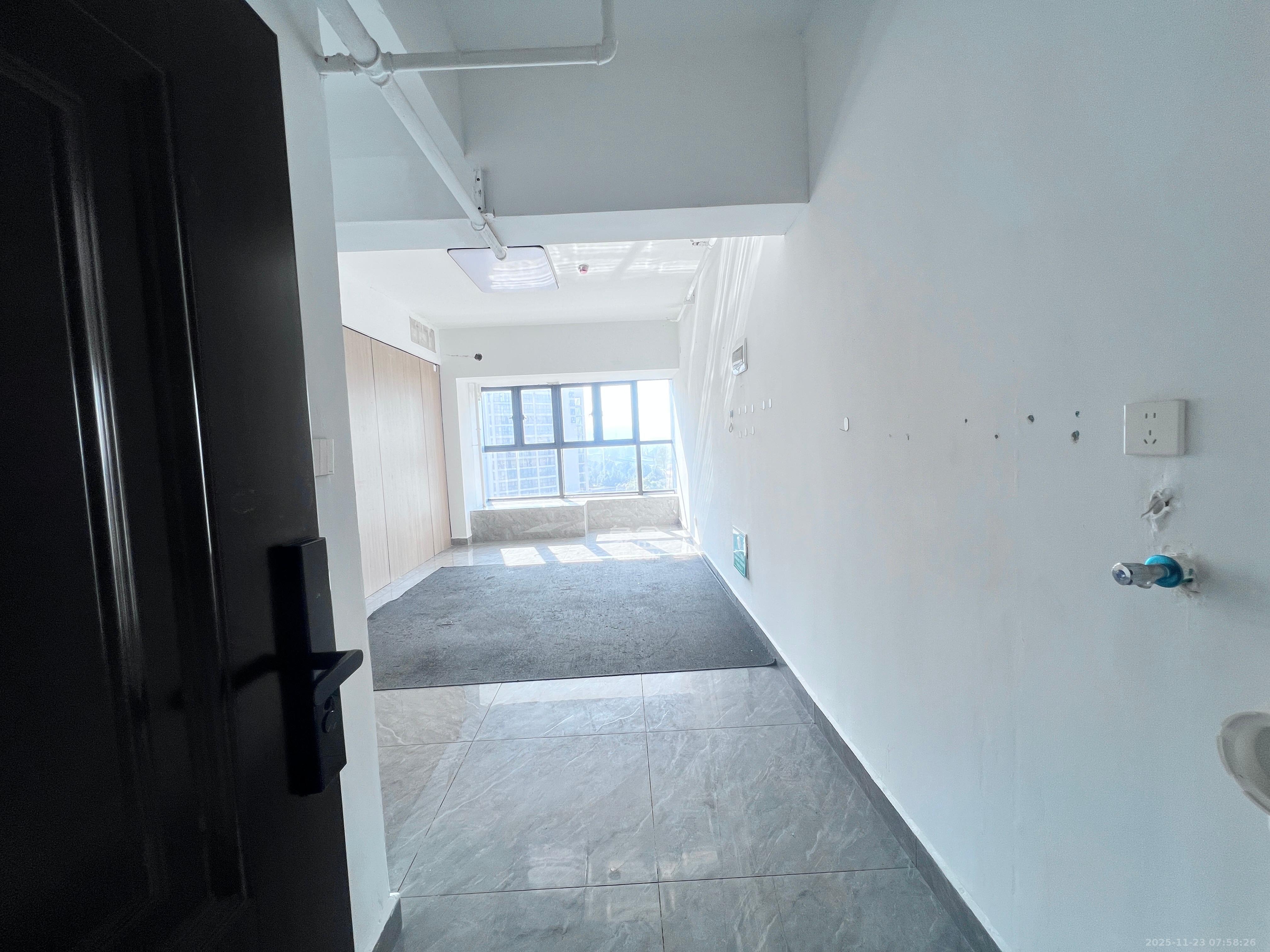 润和国际广场  1室1厅1卫    1500.0元/月室内图