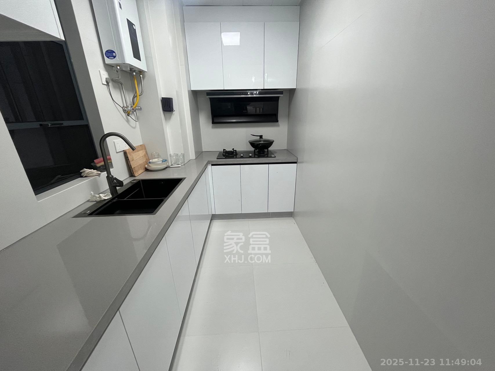 融创会展上东区  3室2厅2卫    2600.0元/月室内图