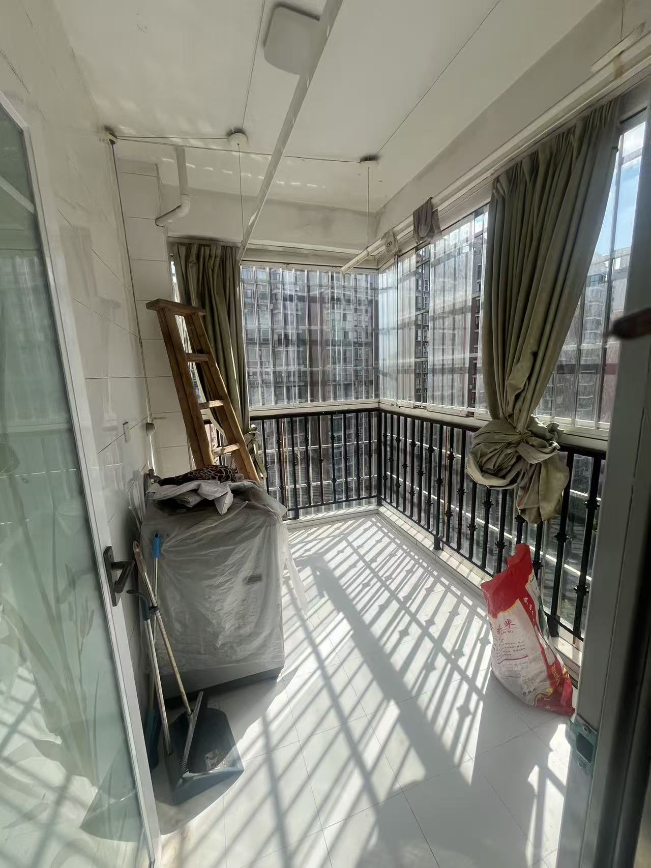 憬华花园  1室0厅0卫    2300.0元/月室内图