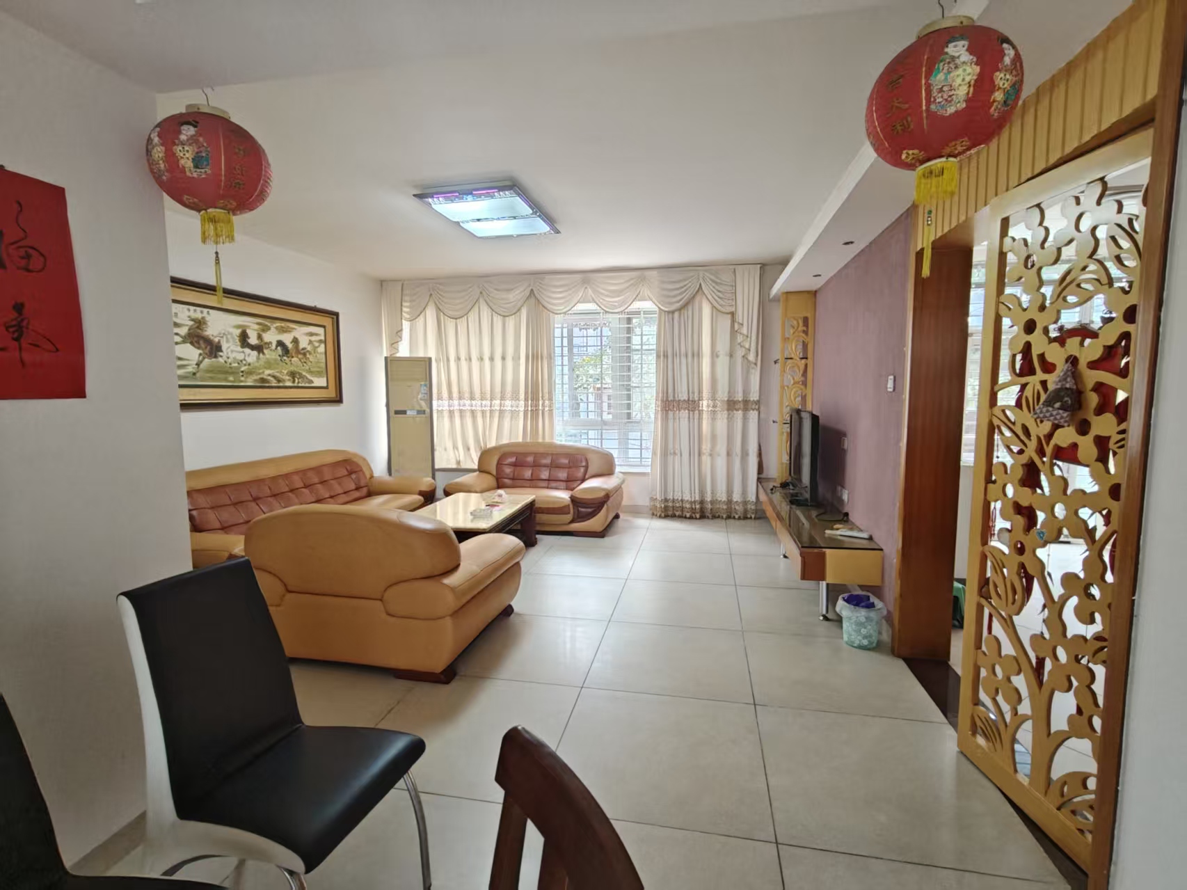 金盘雅苑 4室2厅2卫 3600.0元/月 金盘雅苑 4室2厅2卫 3600.0元/月户型图