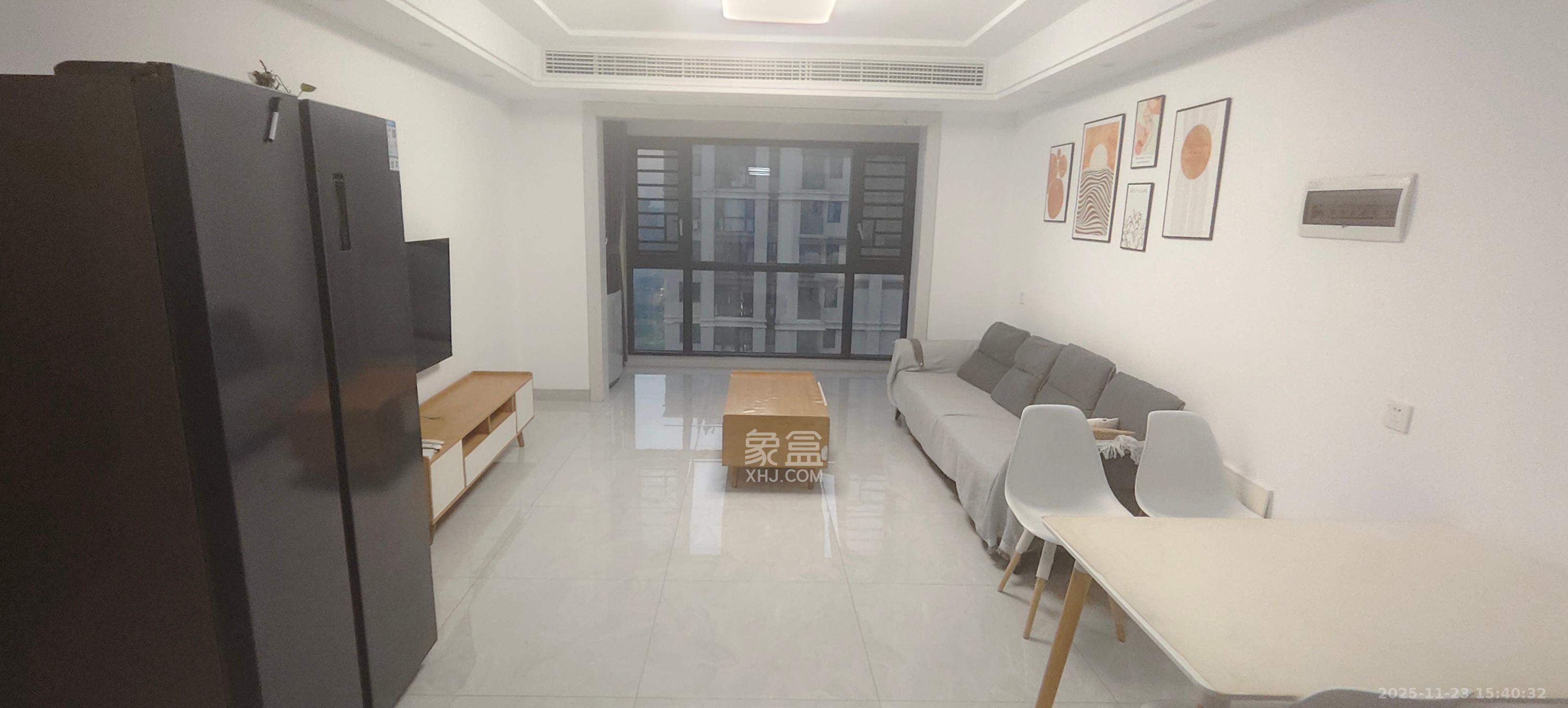 惟泽园  3室1厅2卫    3000.0元/月室内图1