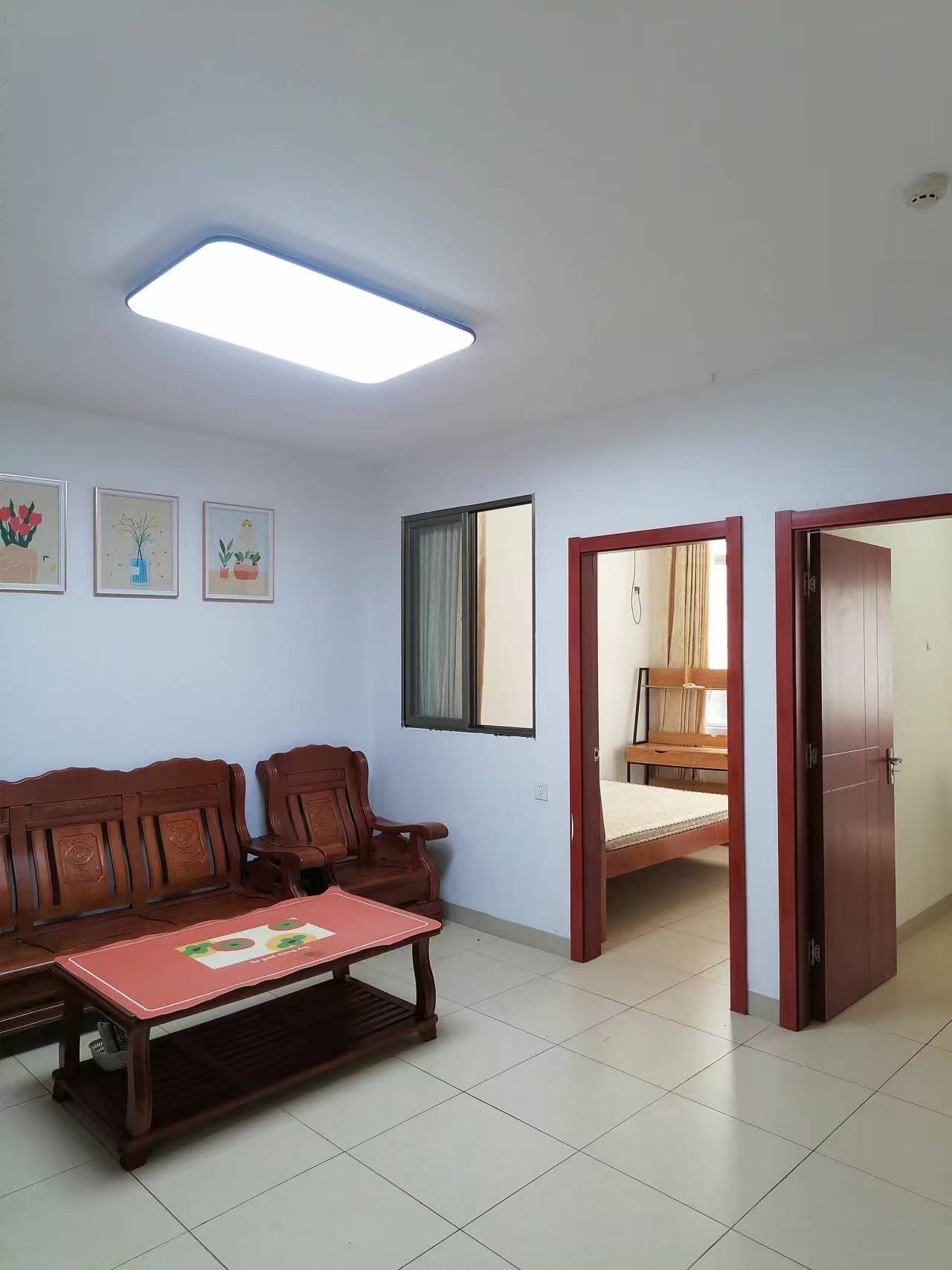 鸿禧广场 1室0厅0卫 1800.0元/月 鸿禧广场 1室0厅0卫 1800.0元/月户型图