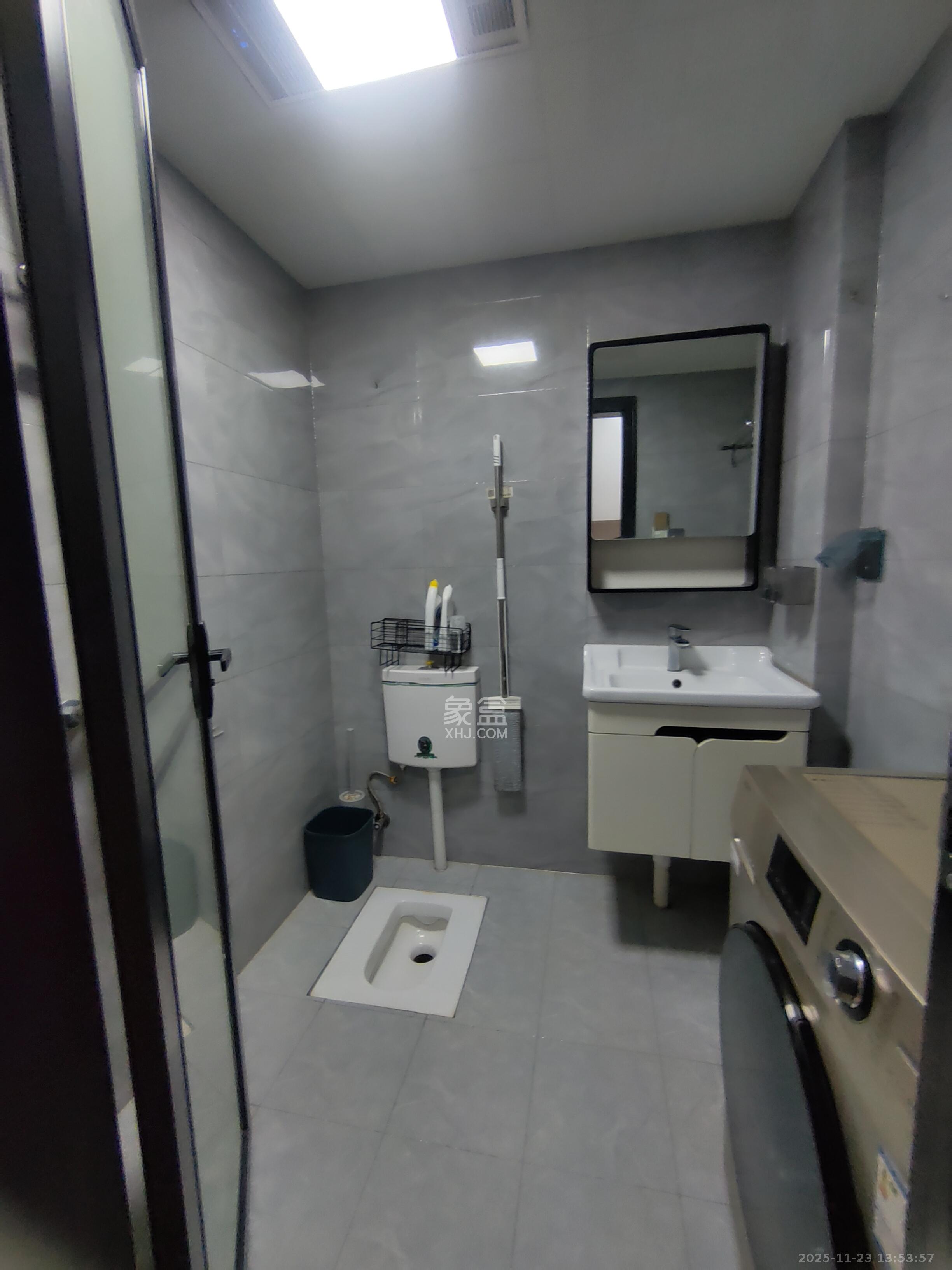 明发国际城  1室1厅1卫    1500.0元/月室内图