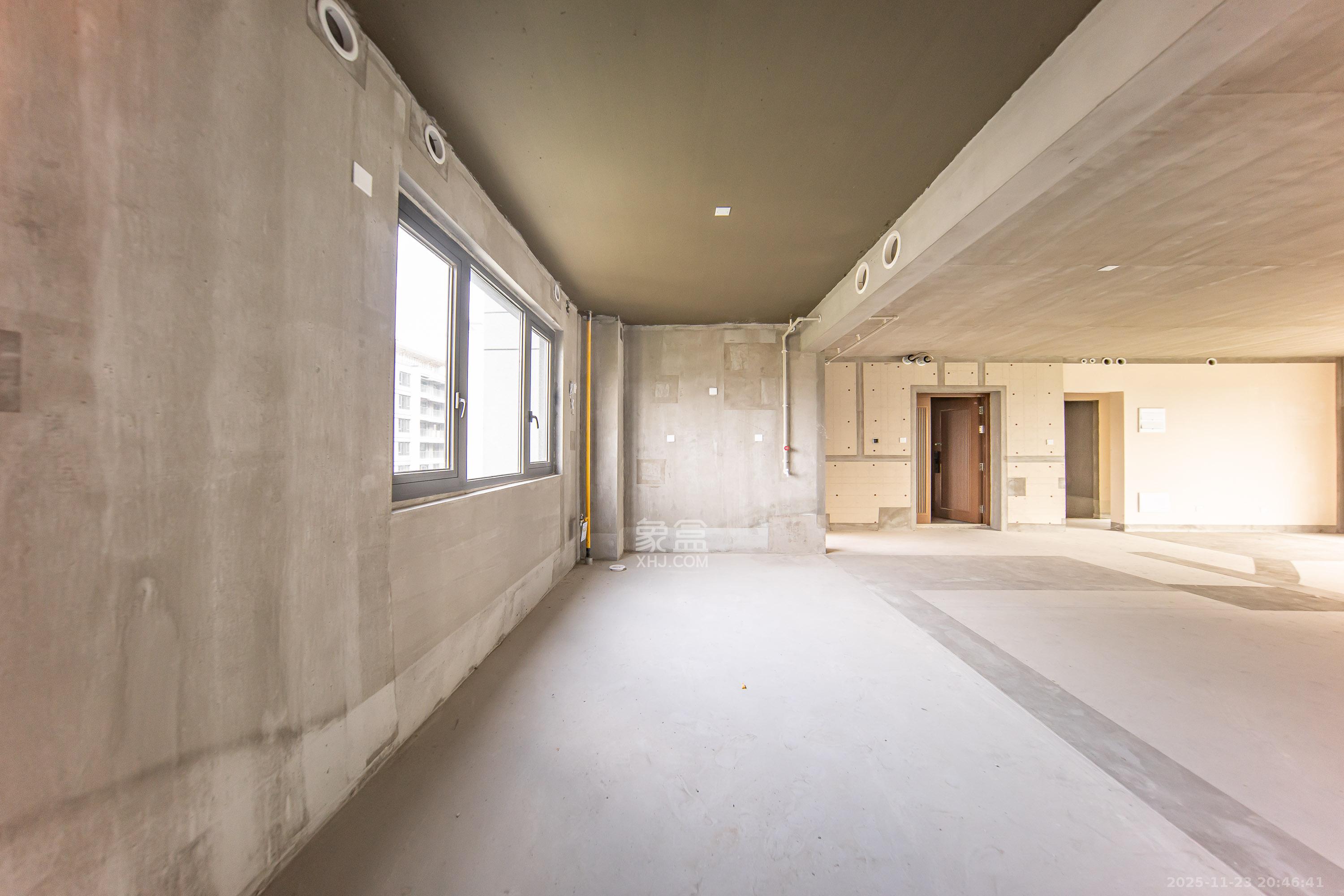 华润置地洋湖天序  4室2厅2卫    335.0万厨房